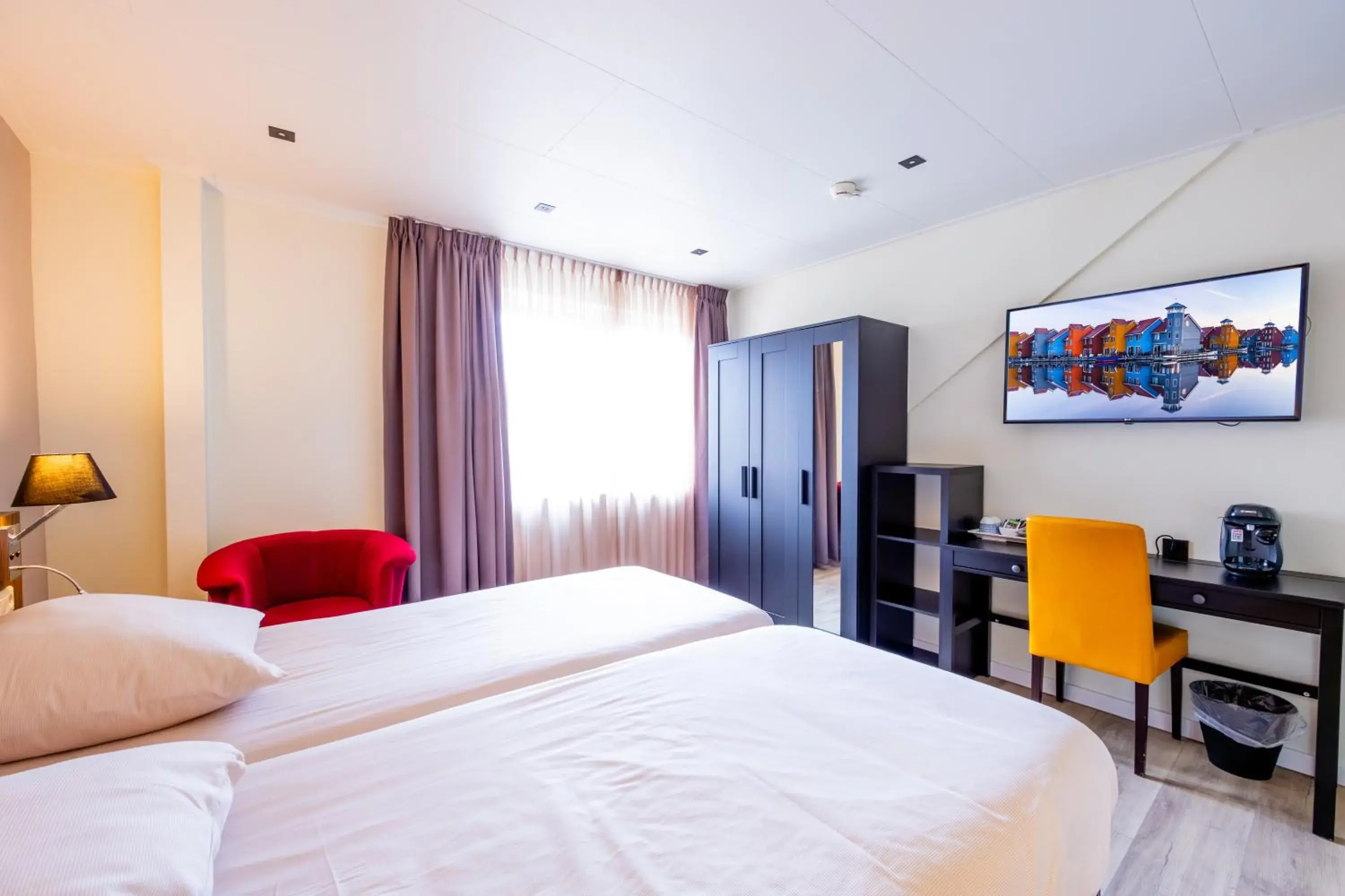 Bedroom, Bed in Best Western Plus Hotel Restaurant Aduard Bedroom, Bed in Best Western Plus Hotel Restaurant Aduard