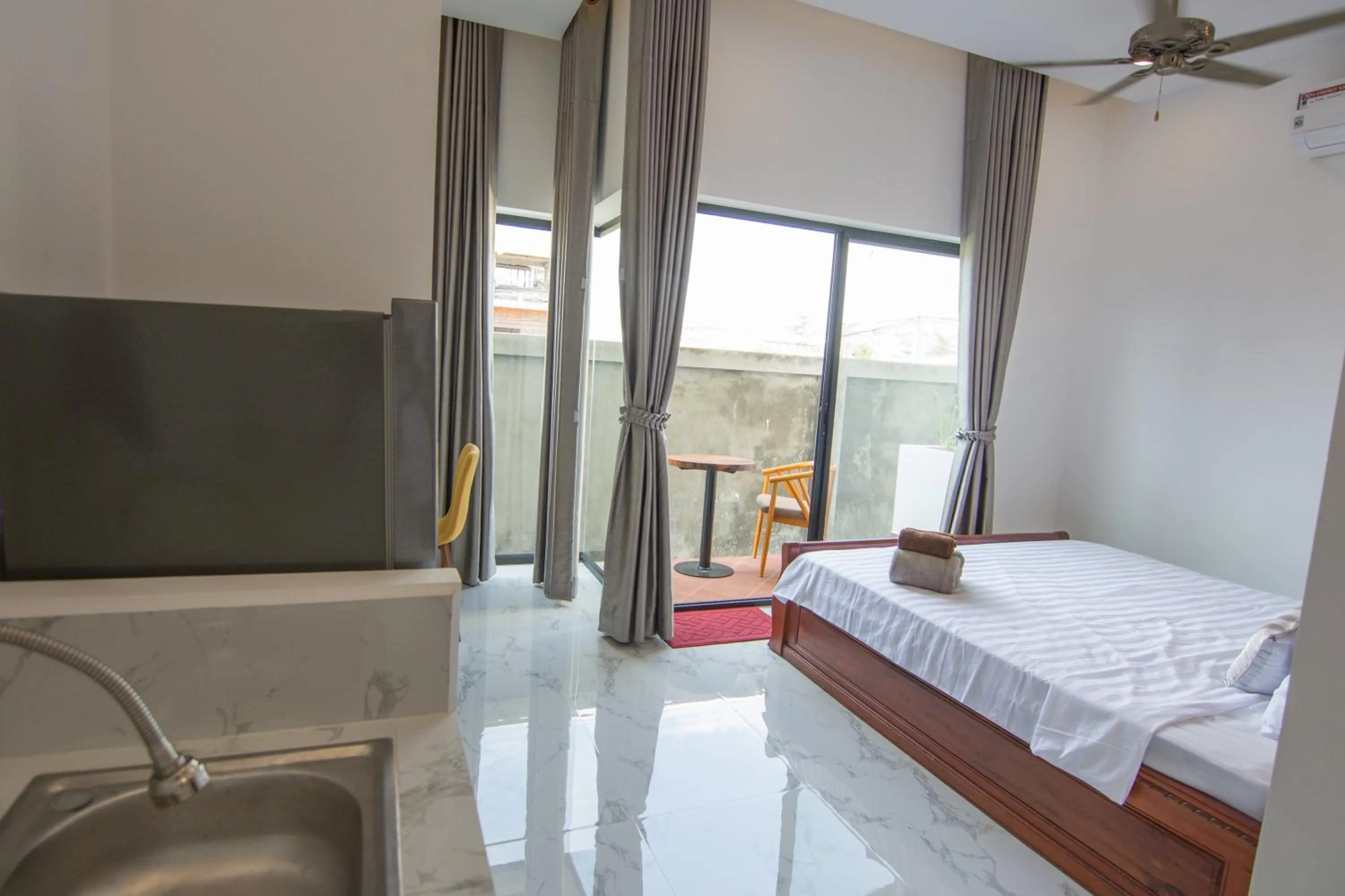 Bedroom, Bed in Siemreap City Residence
