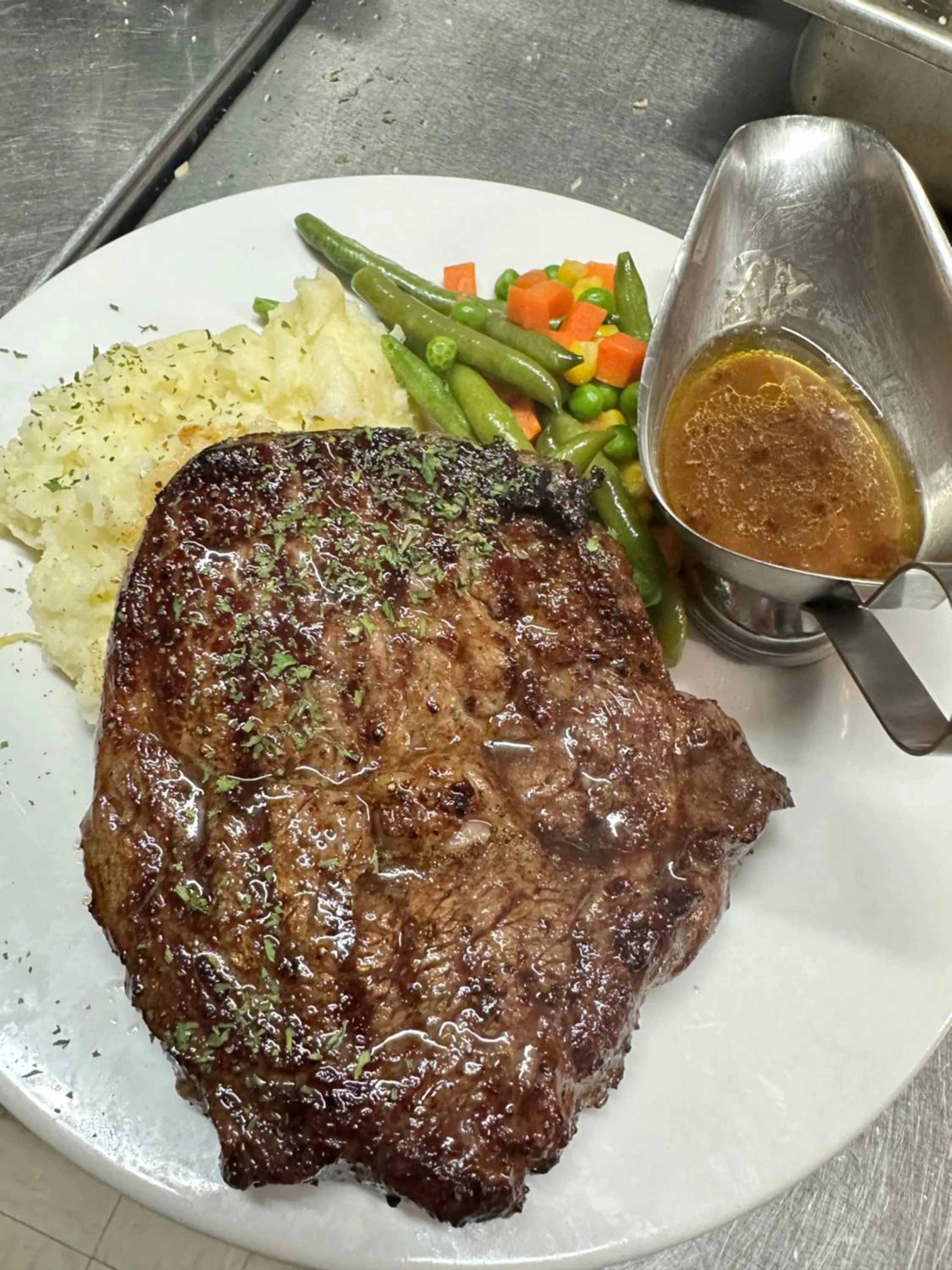 Restaurant/places to eat in The Shamrock Hotel Balranald