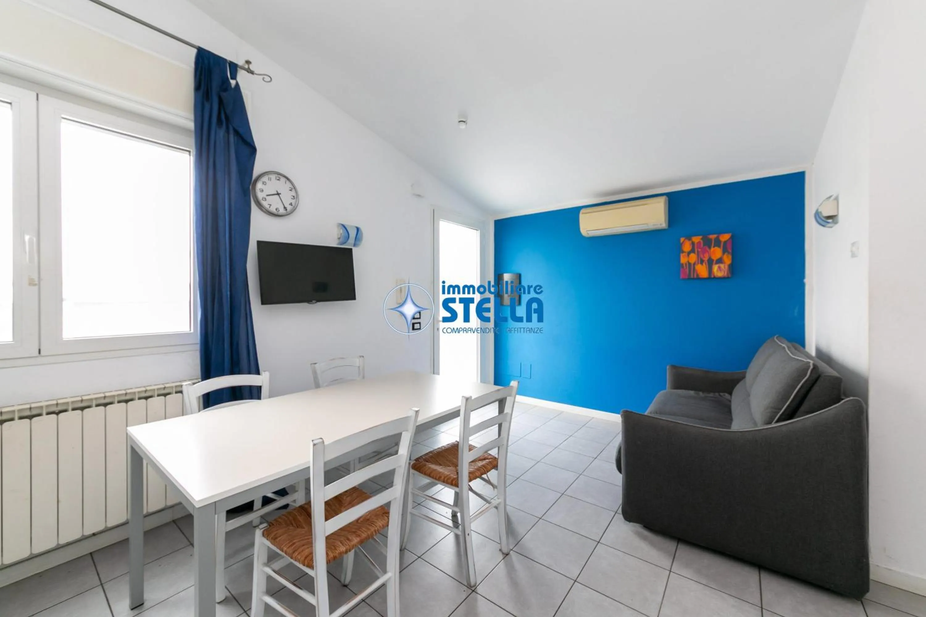 Seating area in Condominio Milan
