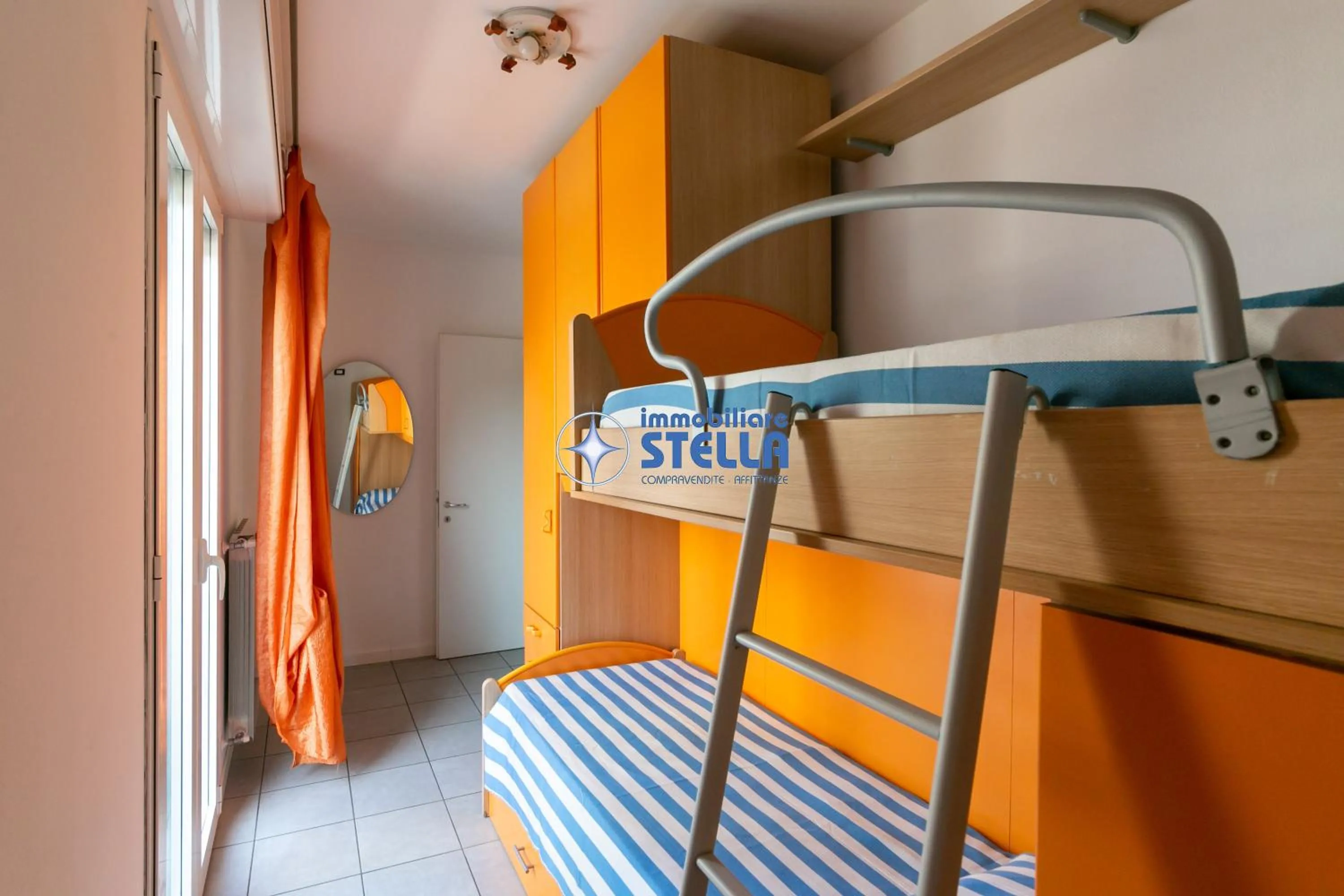 bunk bed in Condominio Milan