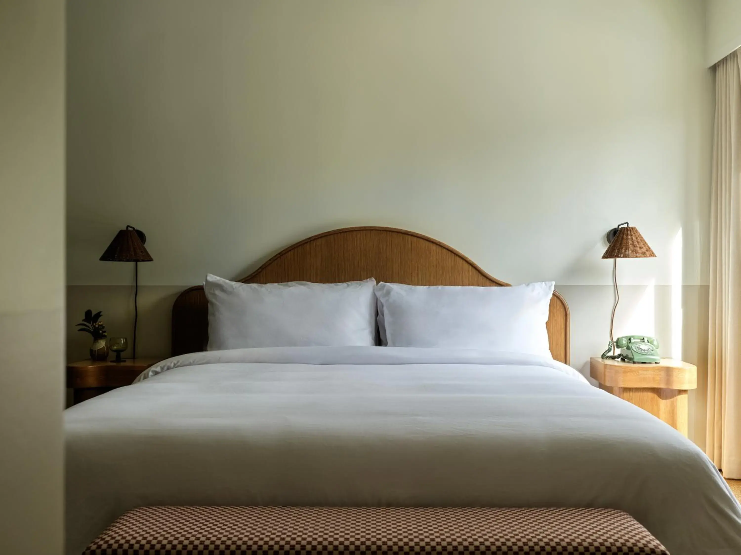 Bedroom, Bed in Casa Loma Beach Hotel Bedroom, Bed in Casa Loma Beach Hotel