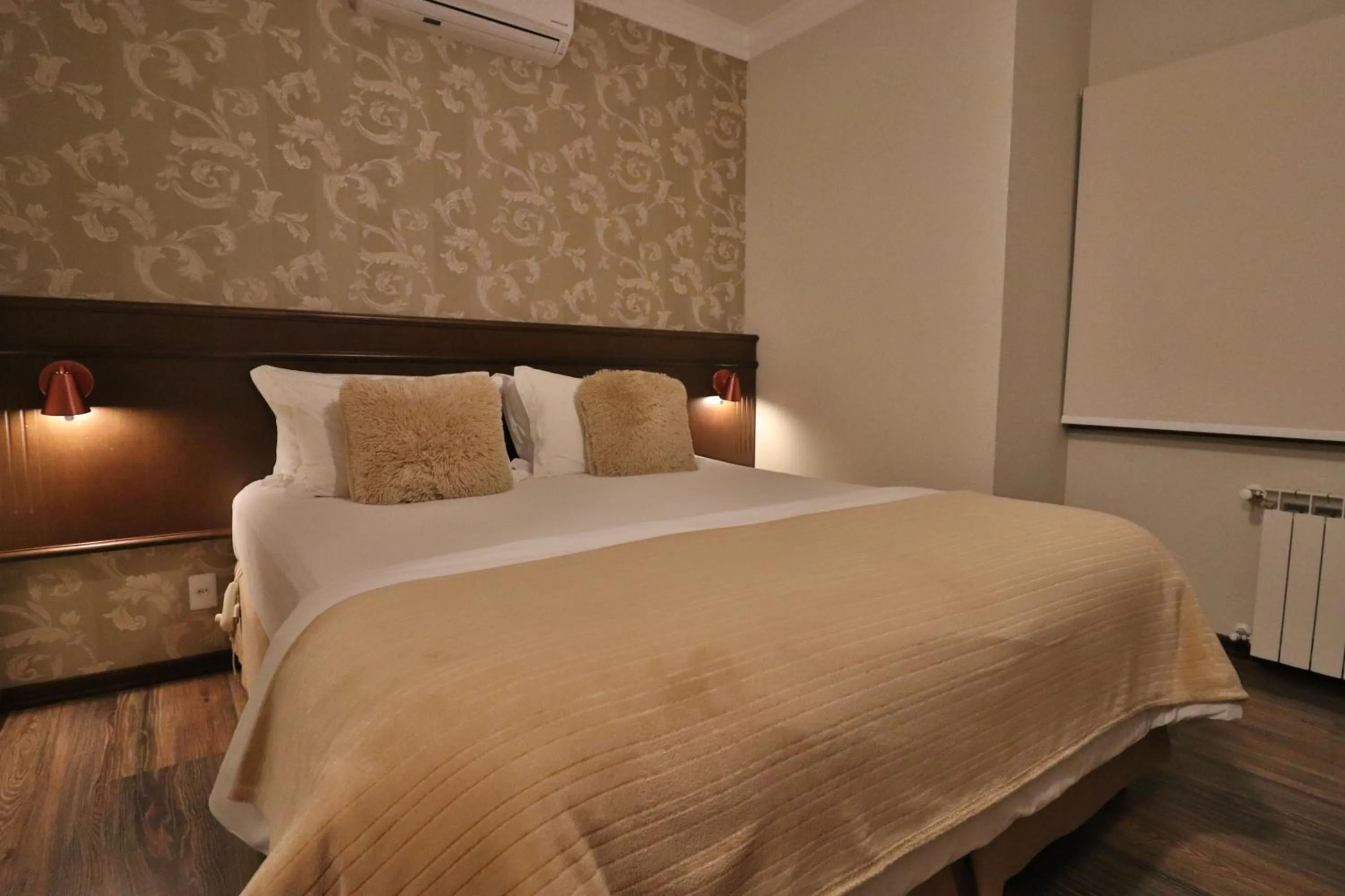 Photo of the whole room, Bed in Pousada Ares da Serra - Centro