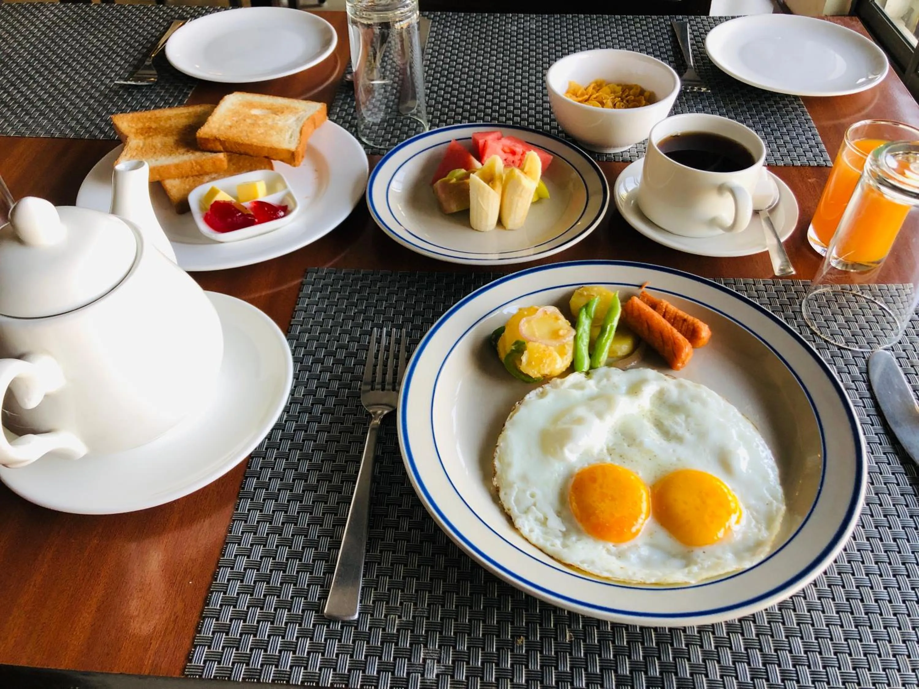 Food and drinks in Hotel Peaceland Lumbini