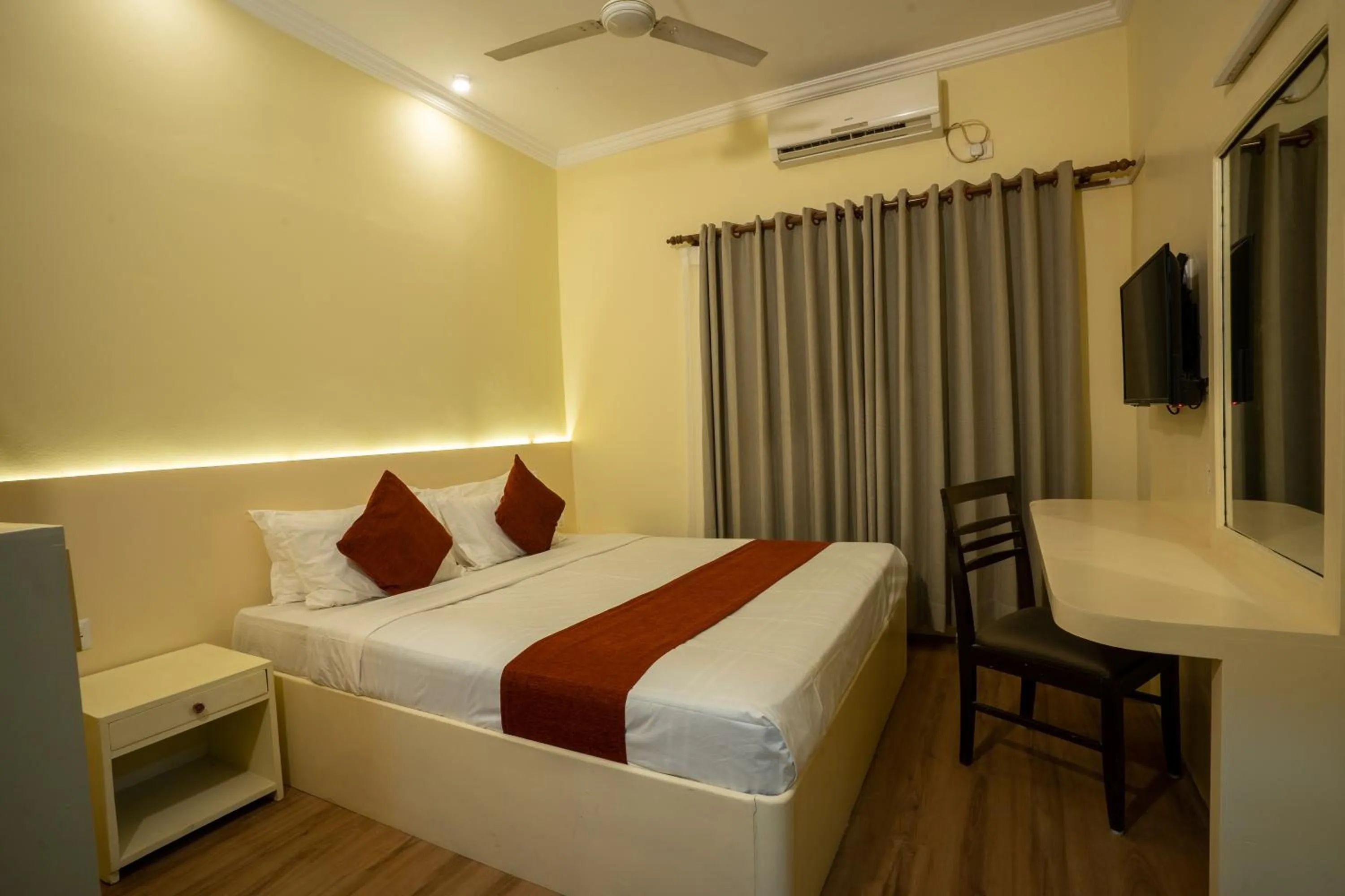 Bed in Hotel Peaceland Lumbini