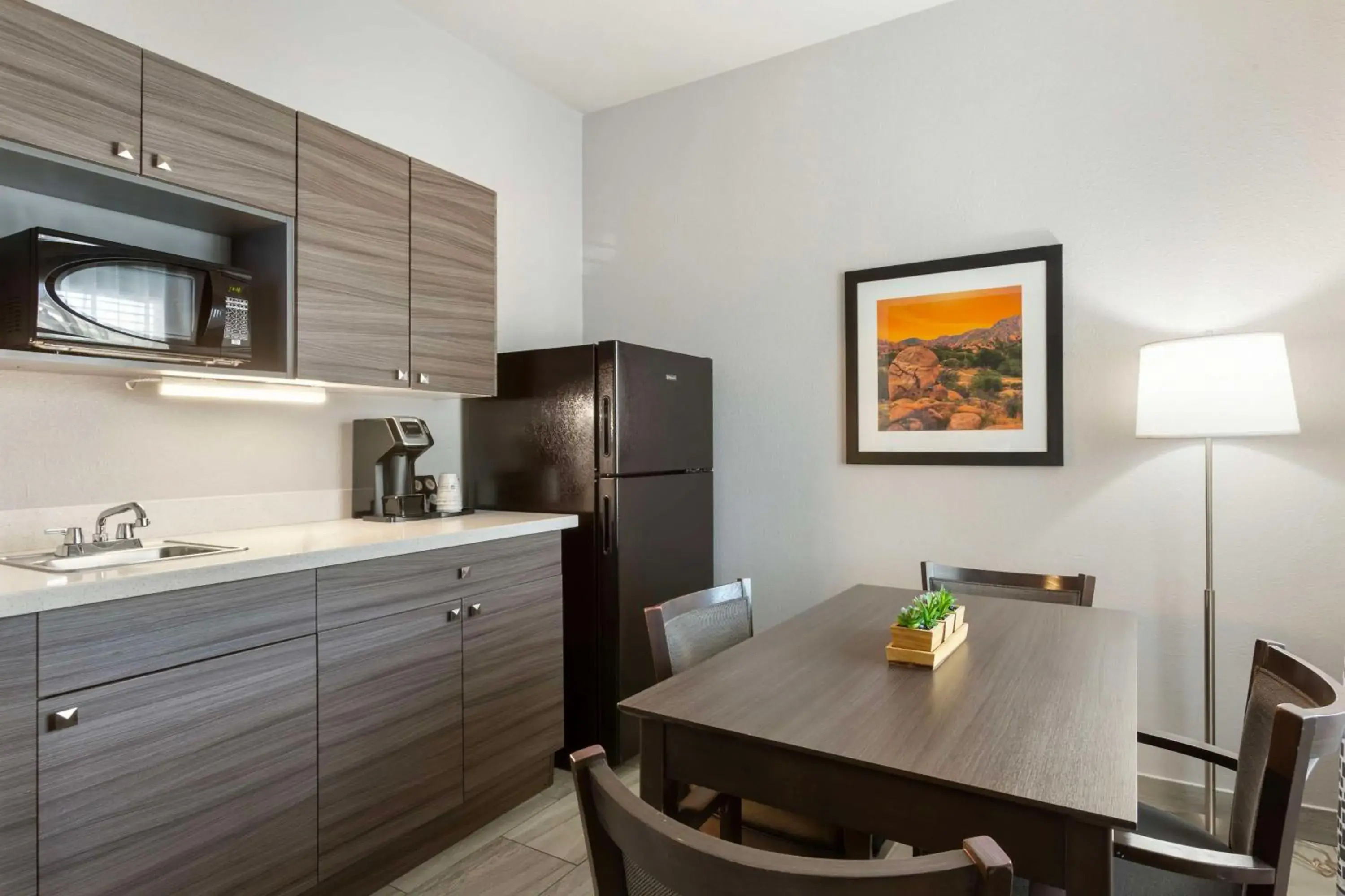 Bedroom in Best Western Plus Sun Canyon Bedroom in Best Western Plus Sun Canyon