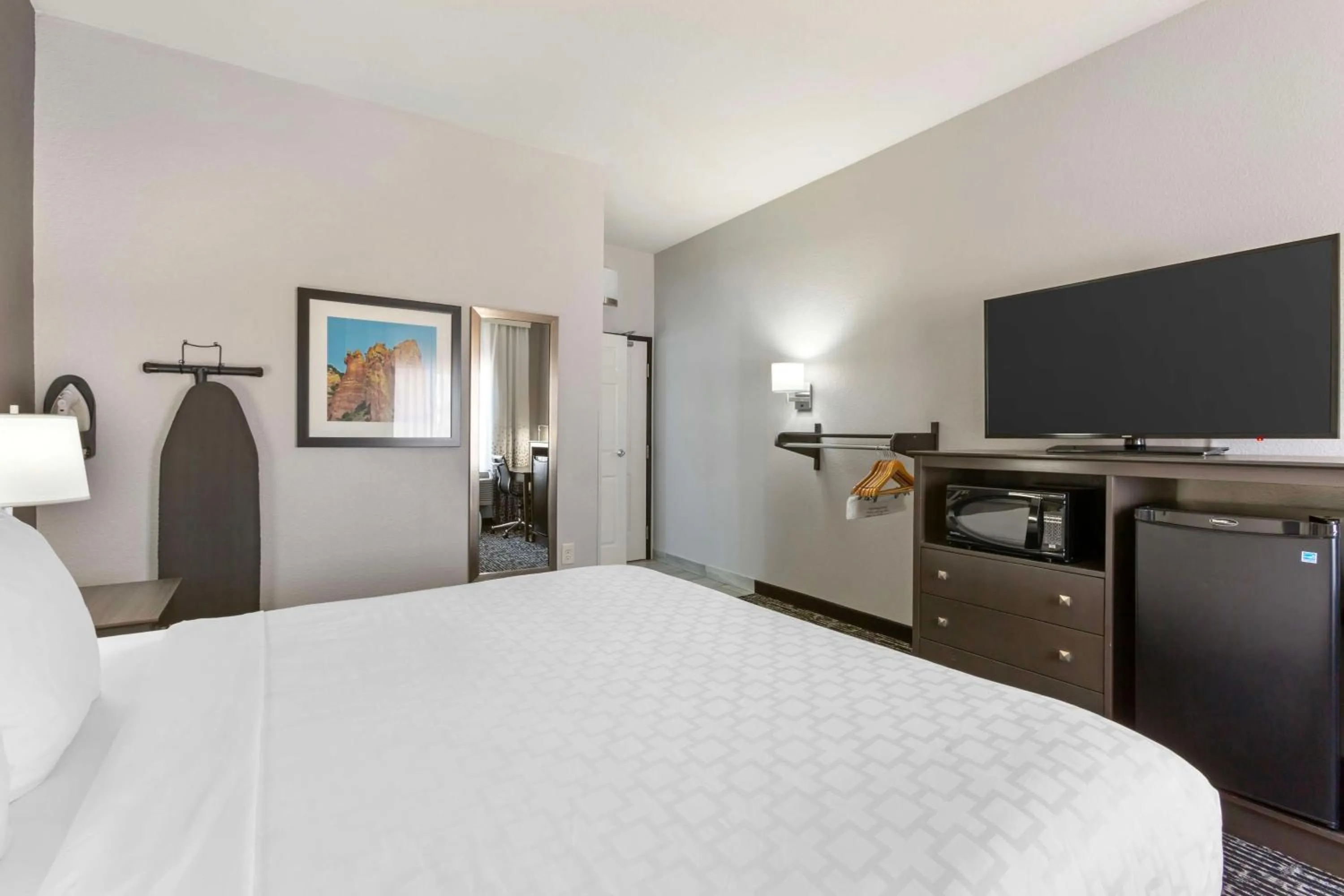 Bedroom, Bed in Best Western Plus Sun Canyon