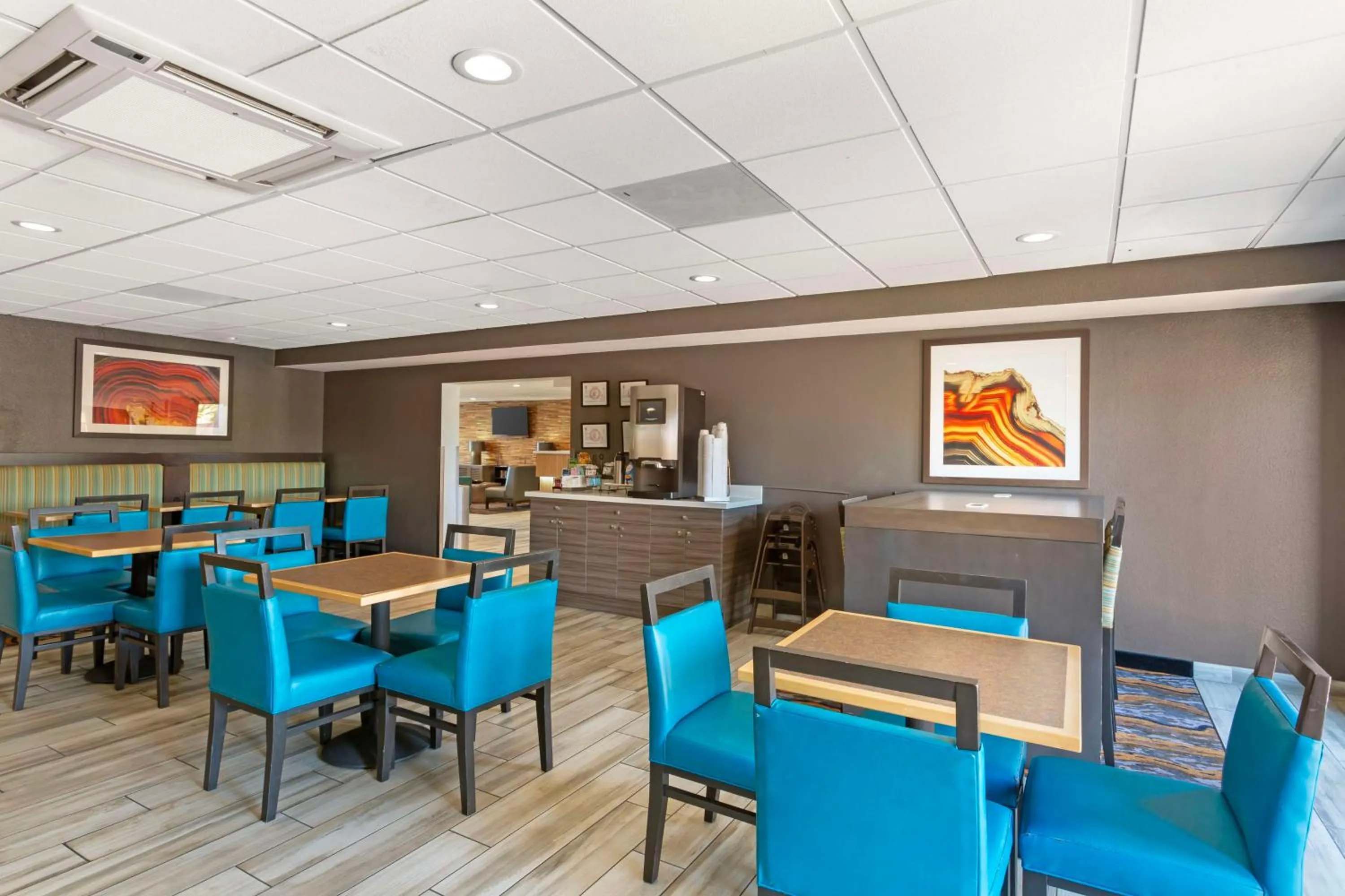 Breakfast in Best Western Plus Sun Canyon