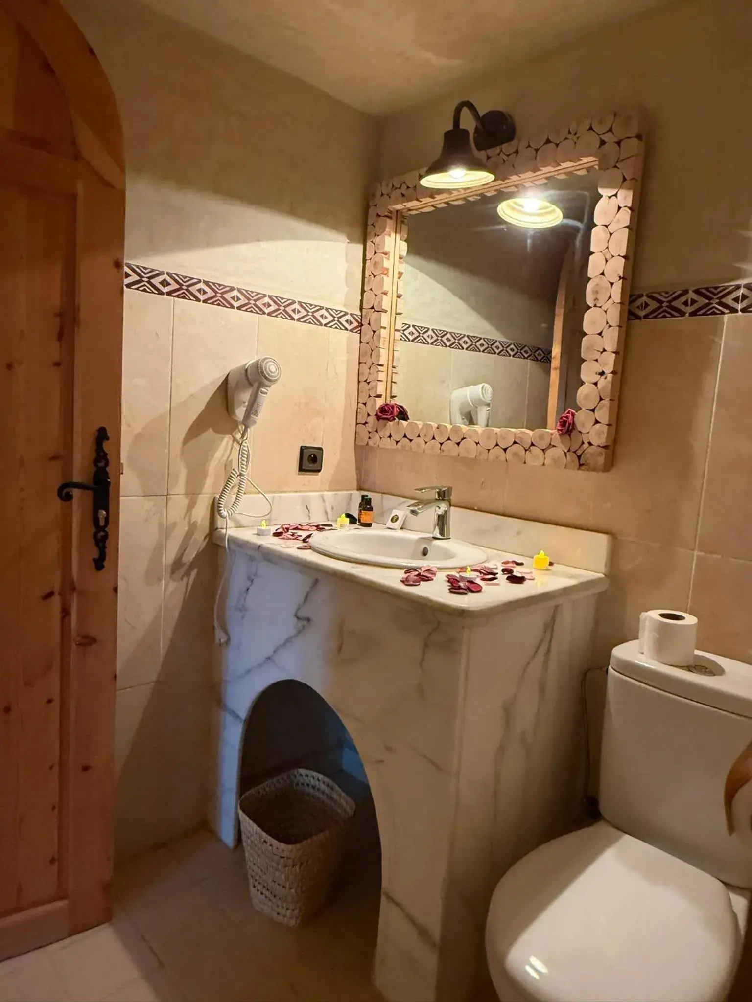 Single Room - single occupancy in Sbai Palace Single Room - single occupancy in Sbai Palace