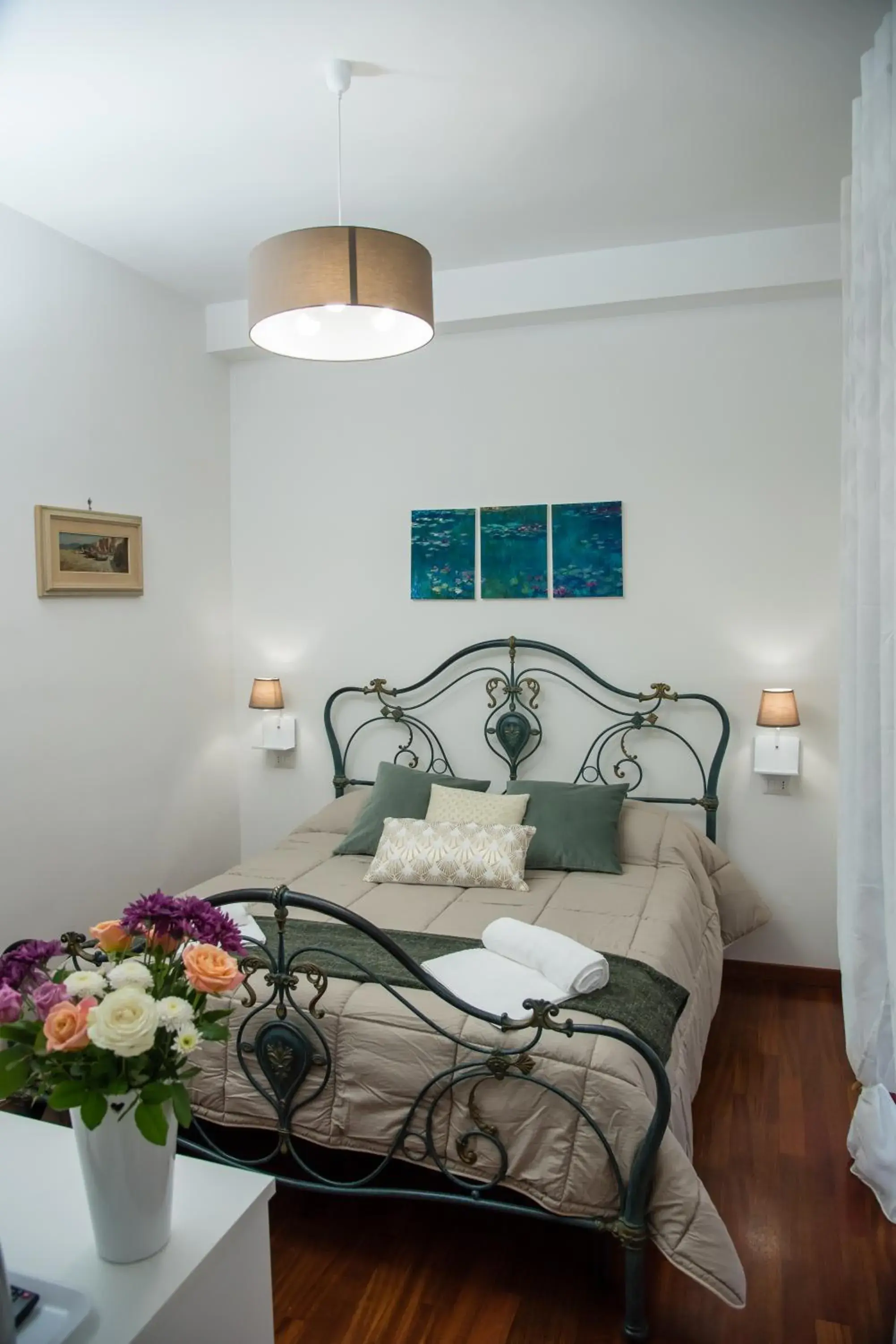 Junior Suite with Balcony - single occupancy in B&B Cuor Di Rione Junior Suite with Balcony - single occupancy in B&B Cuor Di Rione