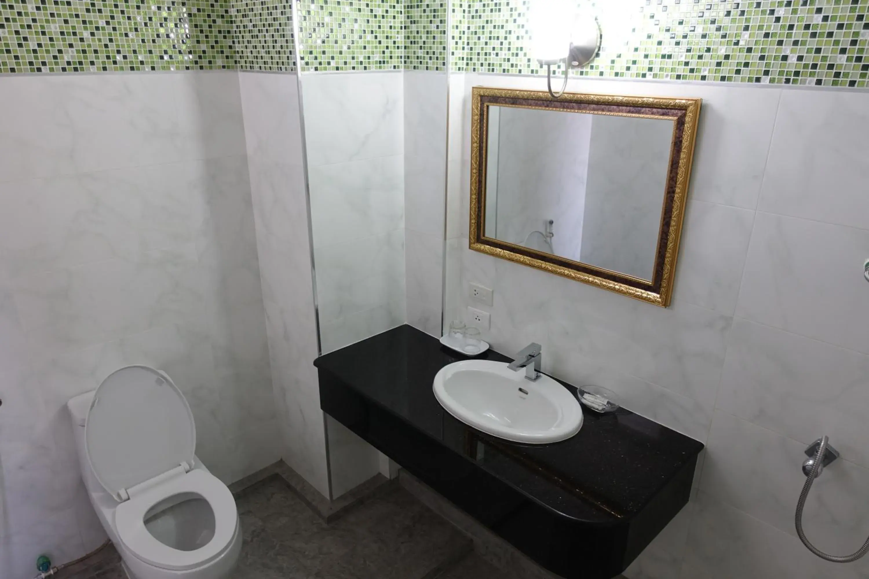 Suite with Sea View in Serene Hotel Suite with Sea View in Serene Hotel