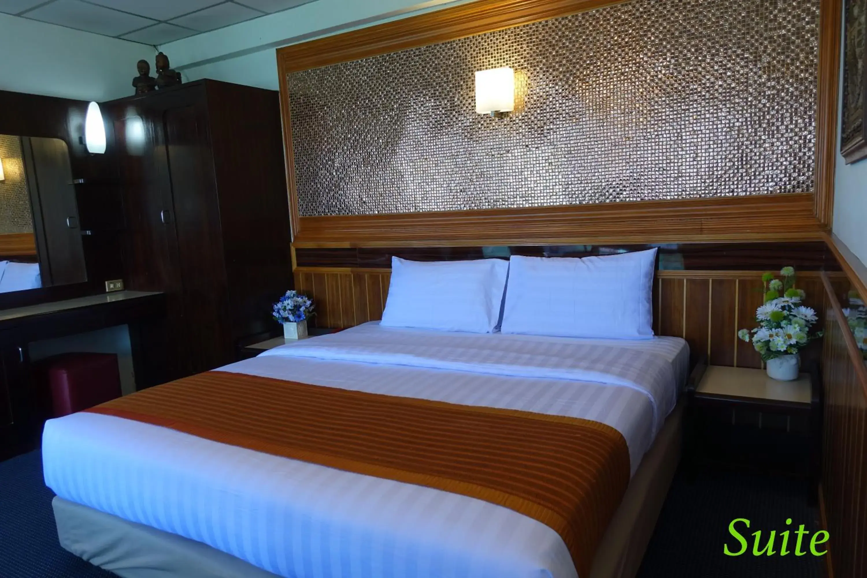 Bed in Serene Hotel Bed in Serene Hotel