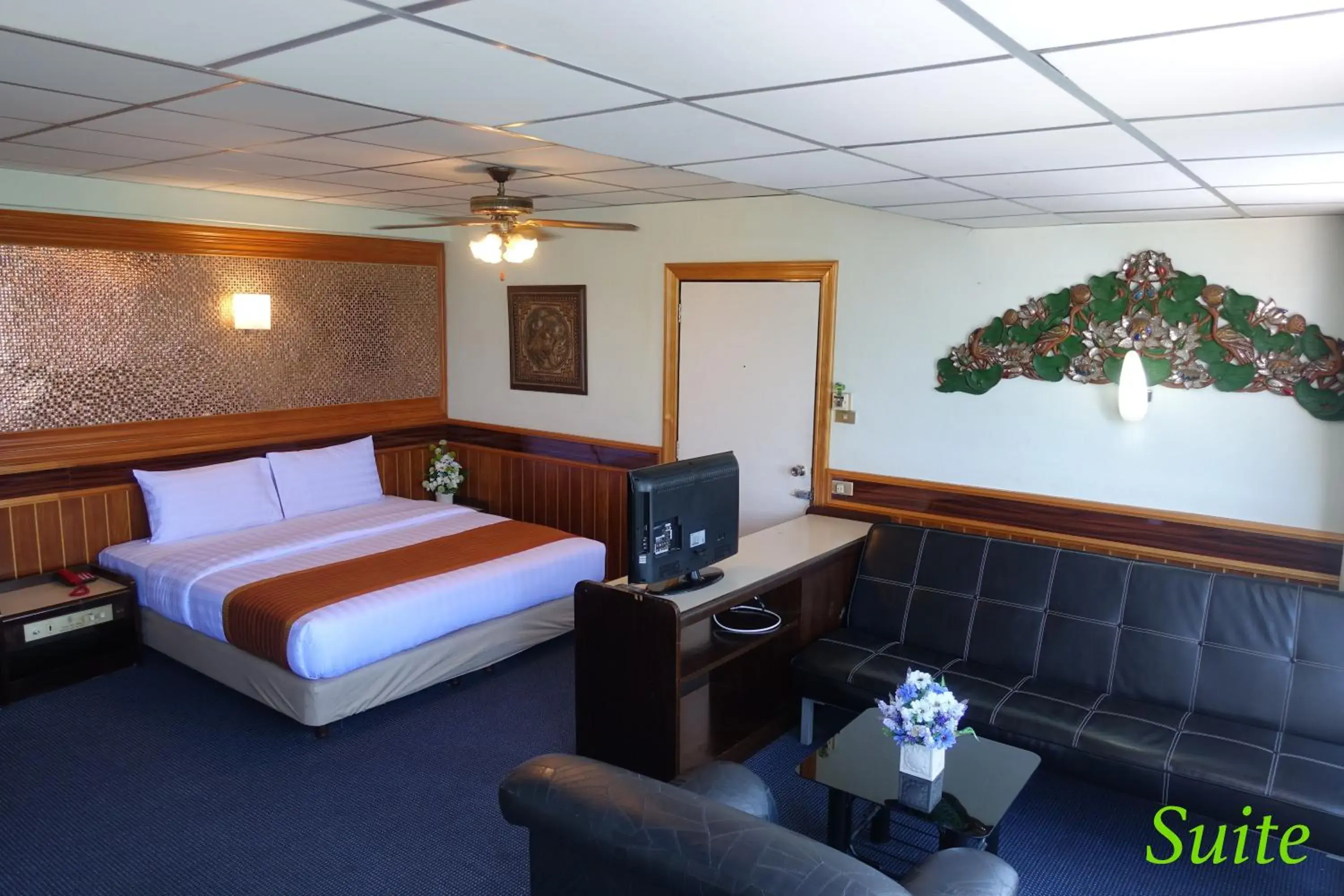 Bed in Serene Hotel Bed in Serene Hotel