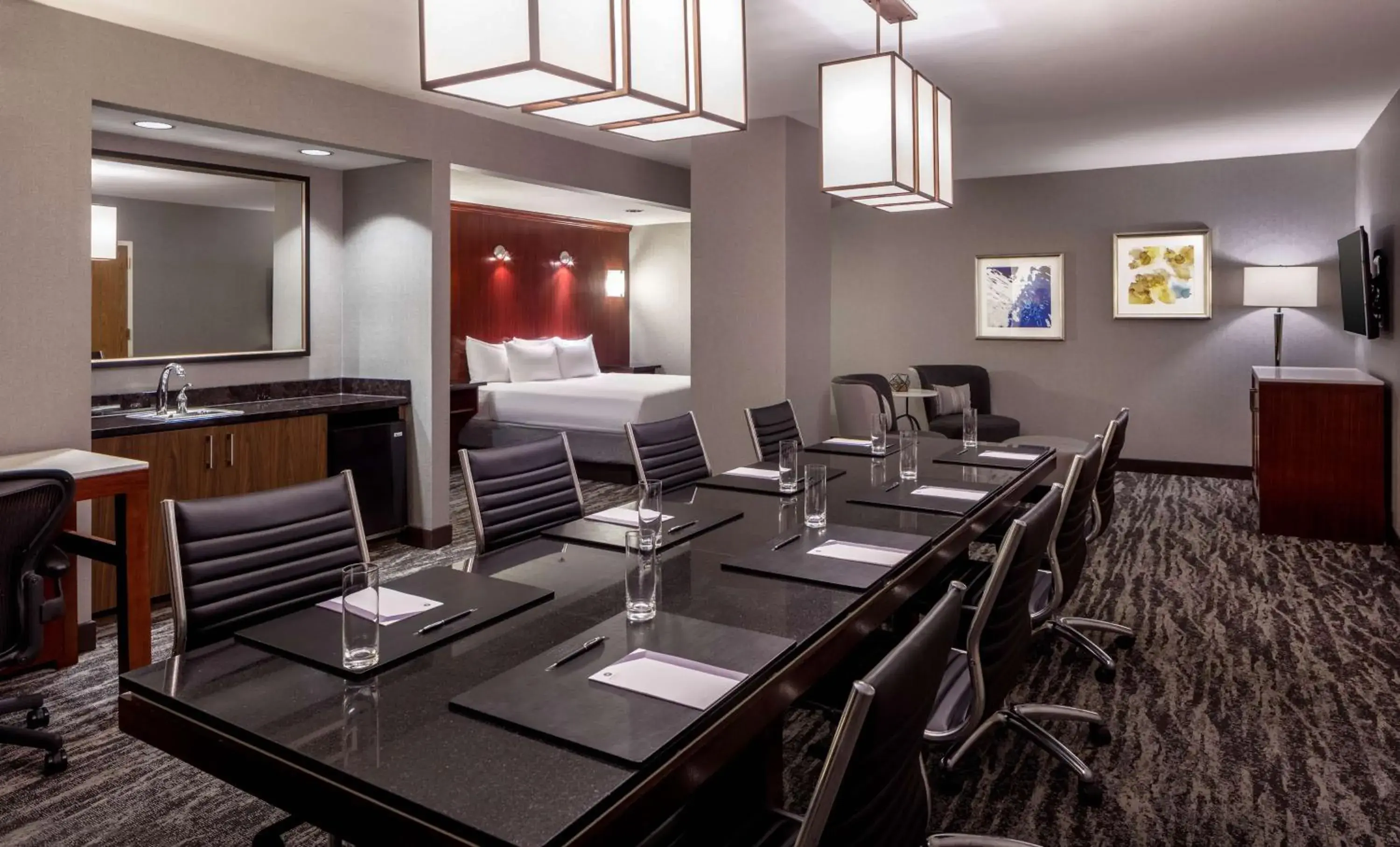 Photo of the whole room in Hyatt Regency Saint Louis at The Arch Photo of the whole room in Hyatt Regency Saint Louis at The Arch