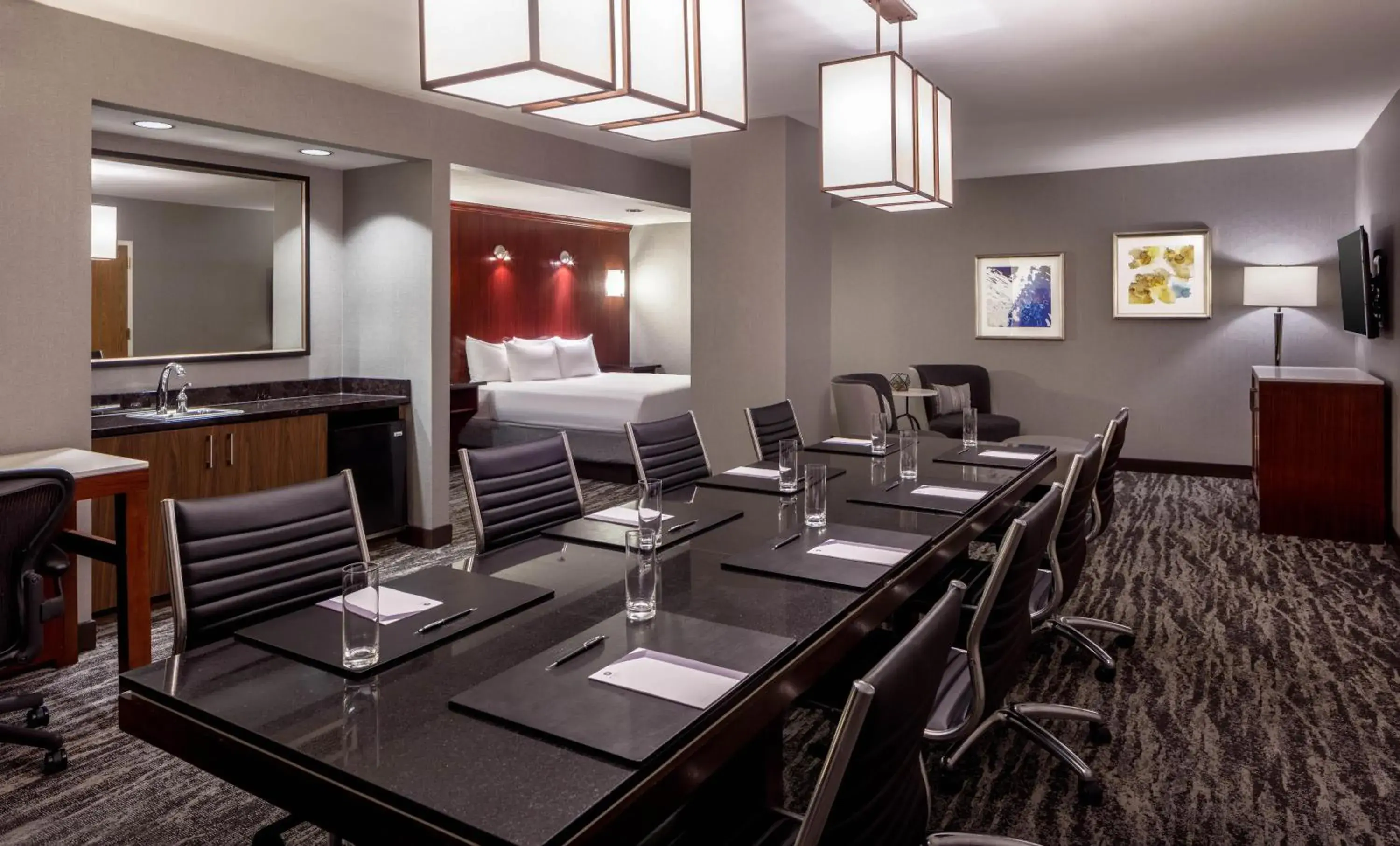 Photo of the whole room in Hyatt Regency Saint Louis at The Arch Photo of the whole room in Hyatt Regency Saint Louis at The Arch