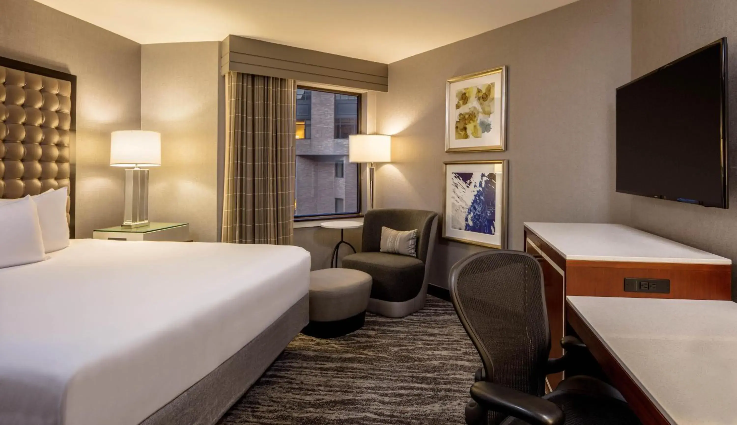 Bedroom, Bed in Hyatt Regency Saint Louis at The Arch Bedroom, Bed in Hyatt Regency Saint Louis at The Arch