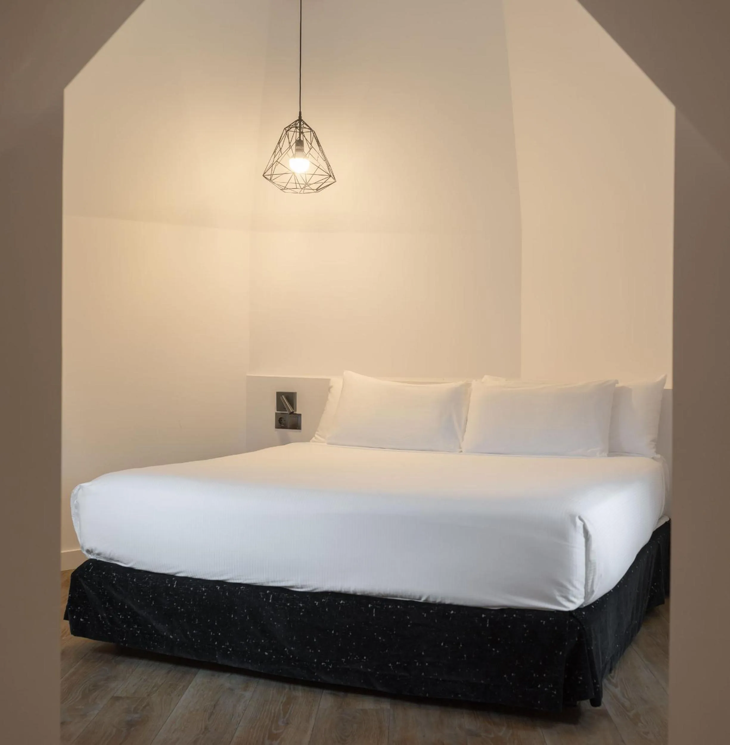 Bed in Hotel Tayko Bilbao