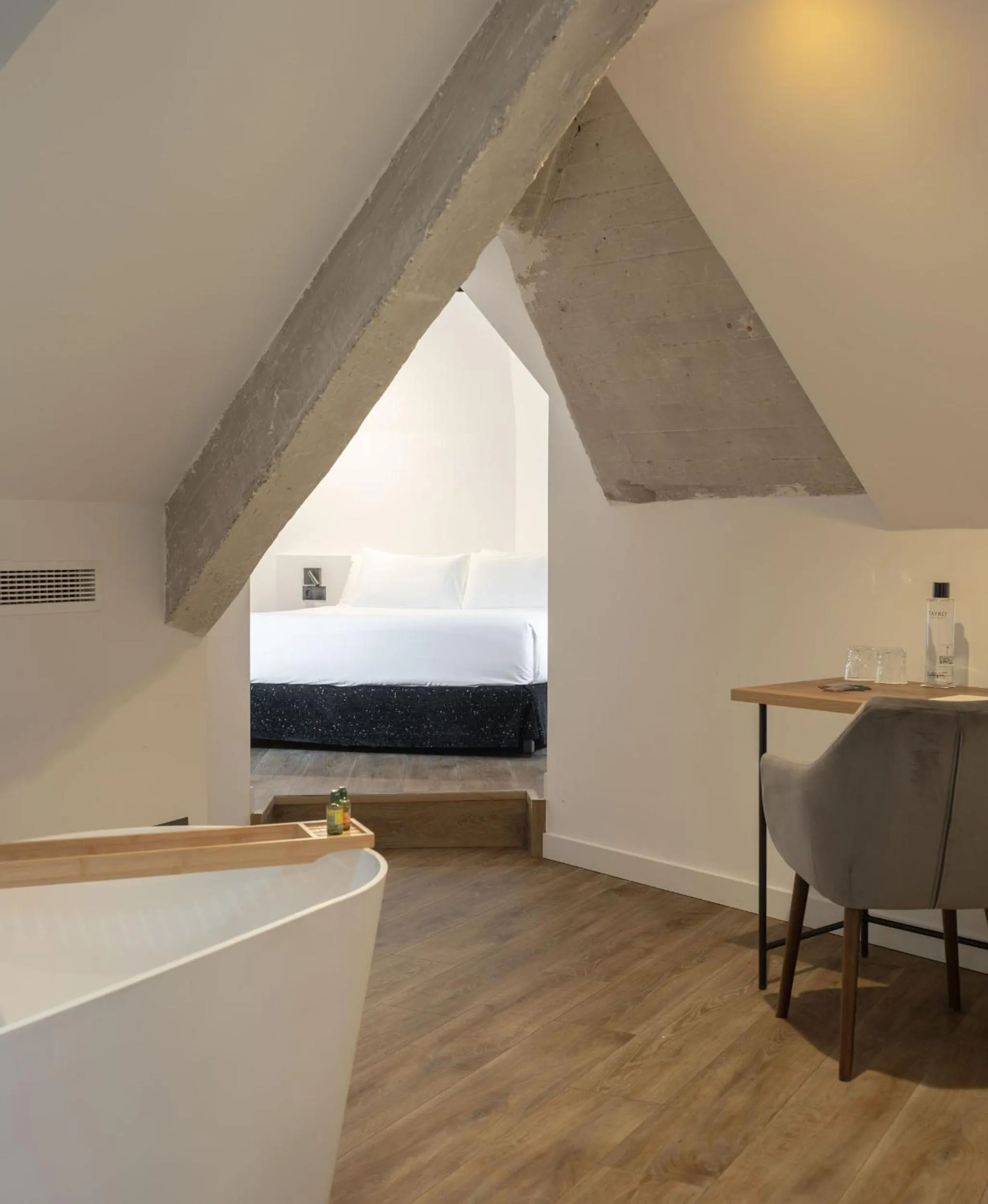 Bedroom in Hotel Tayko Bilbao