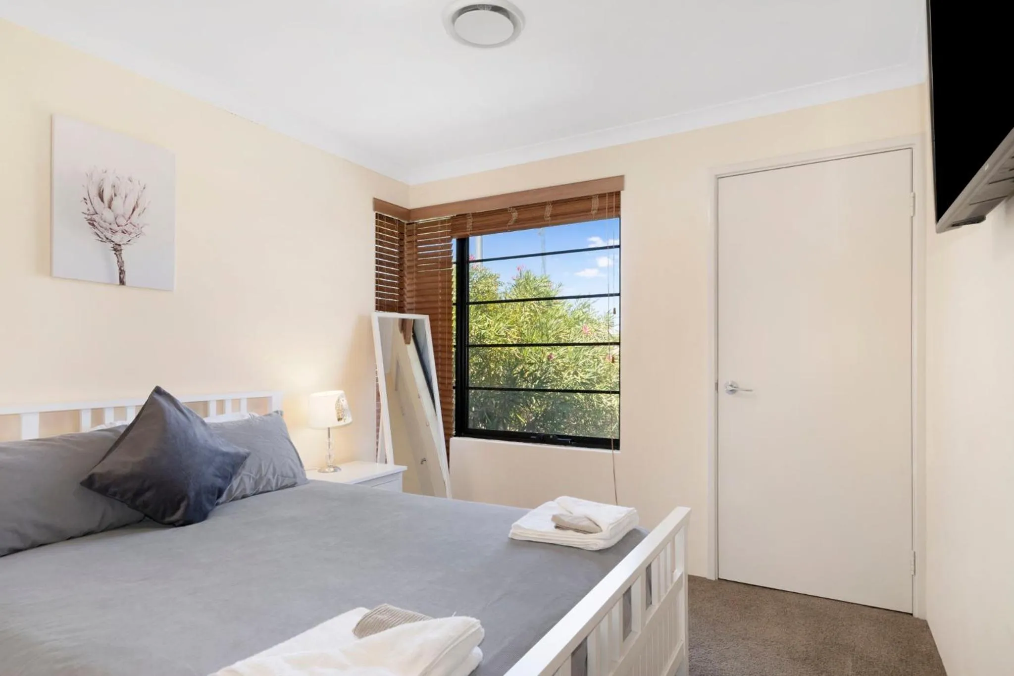 Bed in Baudins of Busselton Bed and Breakfast - Adults only