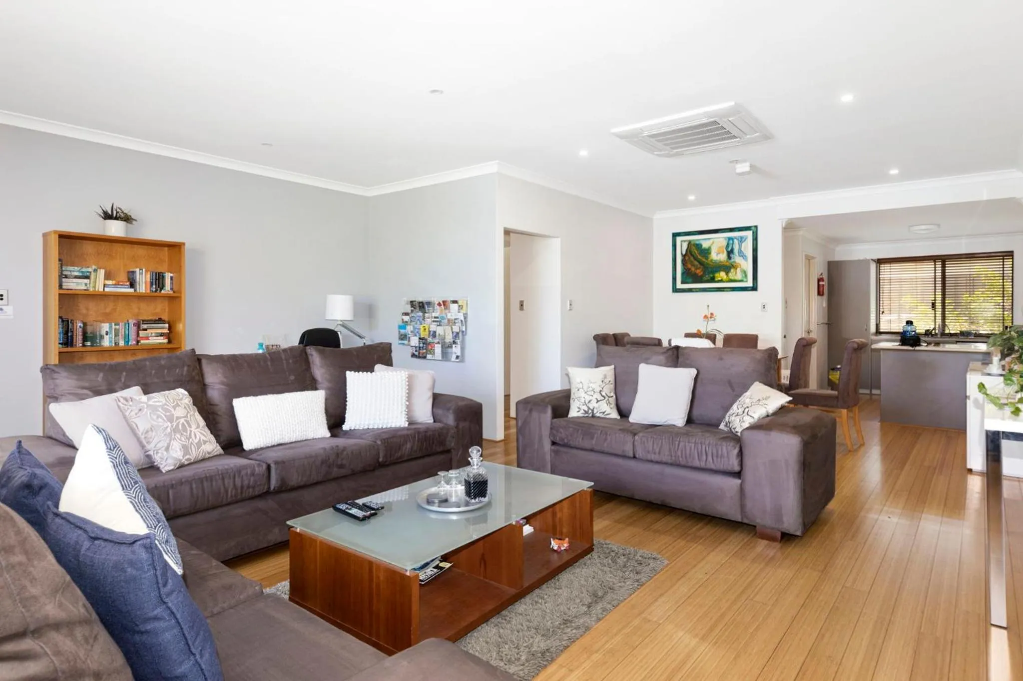 Communal lounge/ TV room in Baudins of Busselton Bed and Breakfast - Adults only