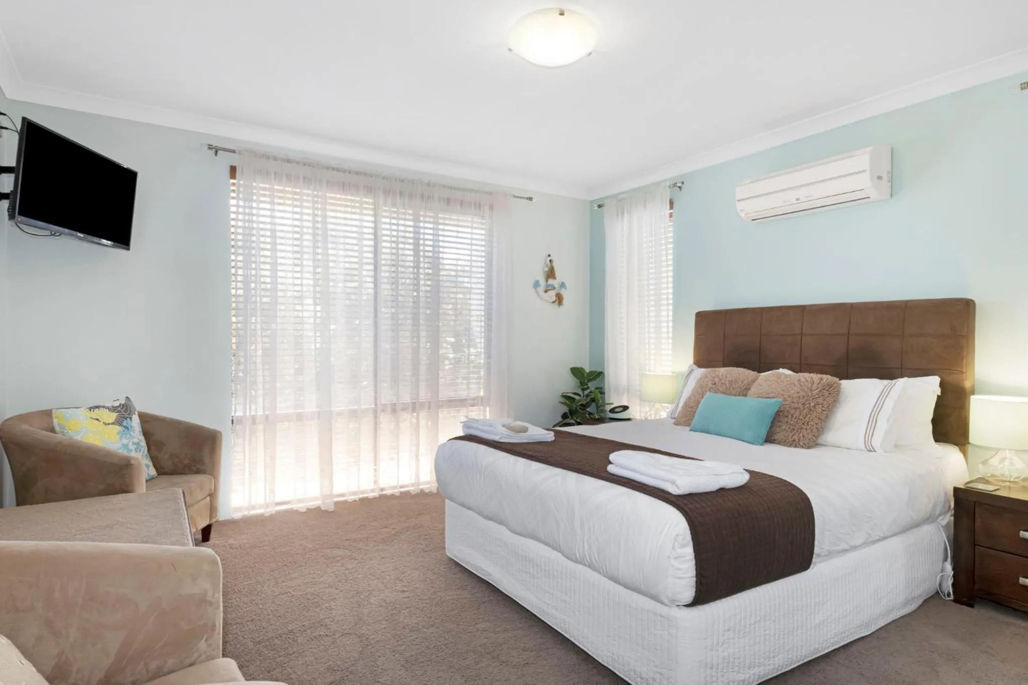 Bed in Baudins of Busselton Bed and Breakfast - Adults only