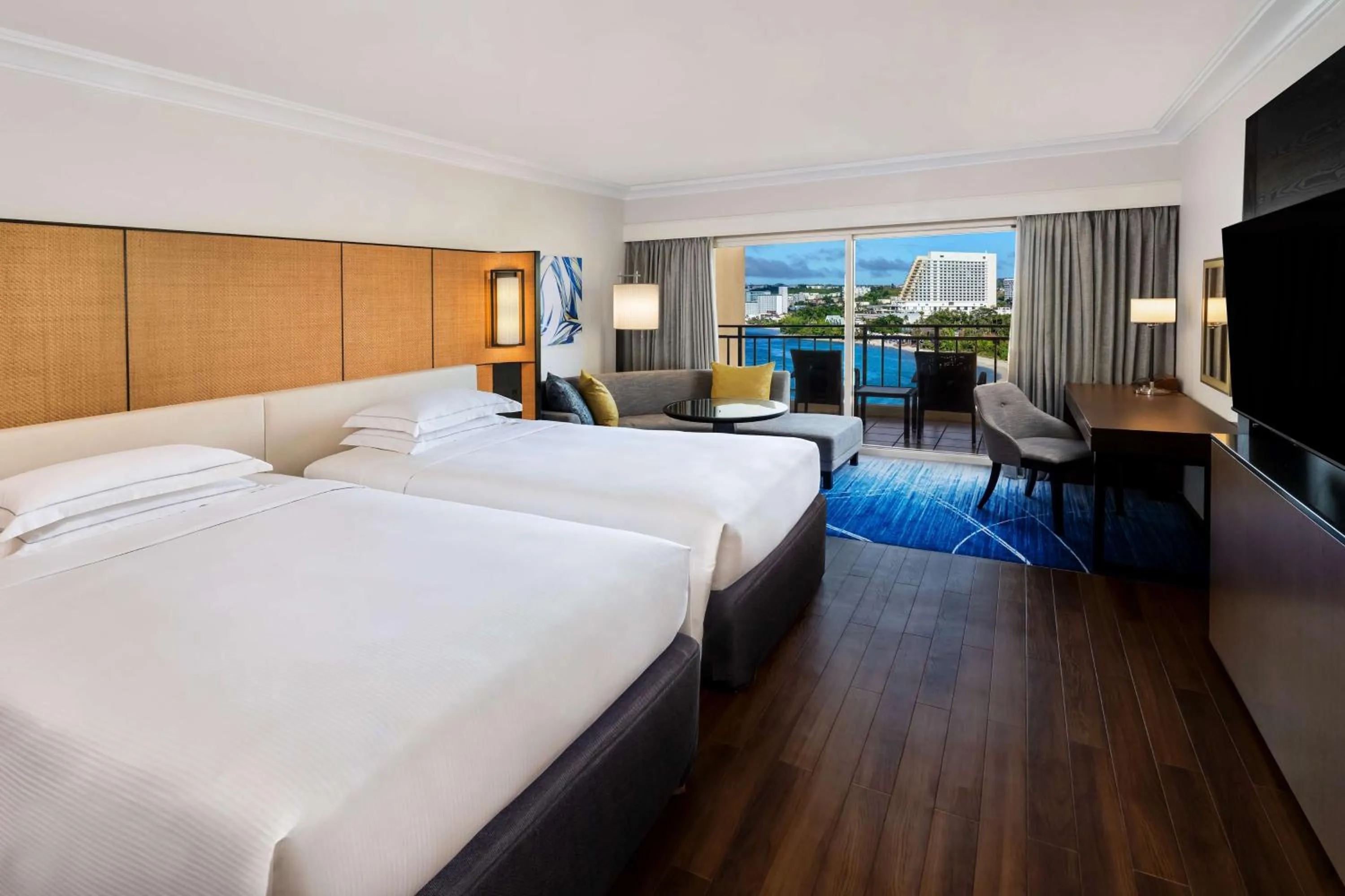 Bedroom, Bed in Hilton Guam Resort & Spa