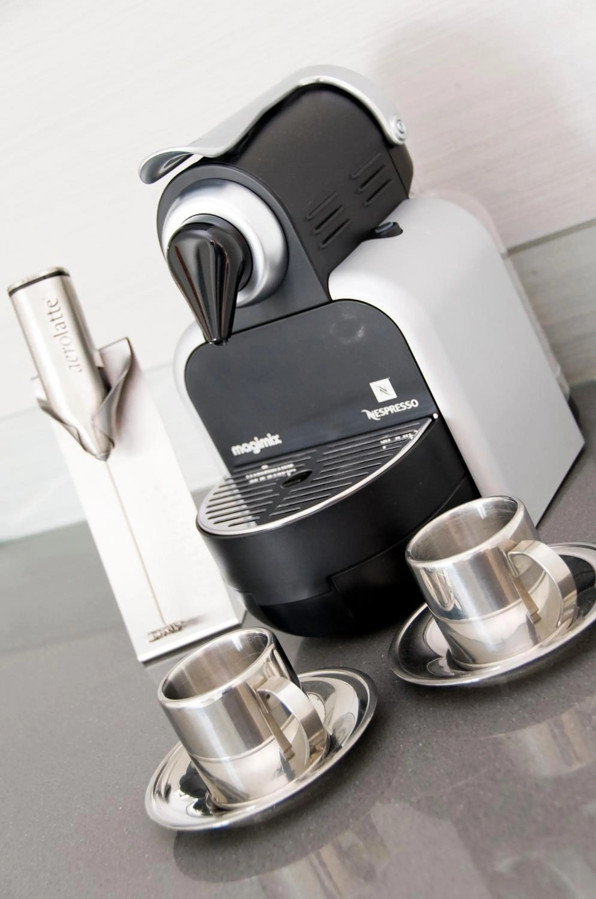 Coffee/tea facilities in The Chronicle by Supercity Aparthotels