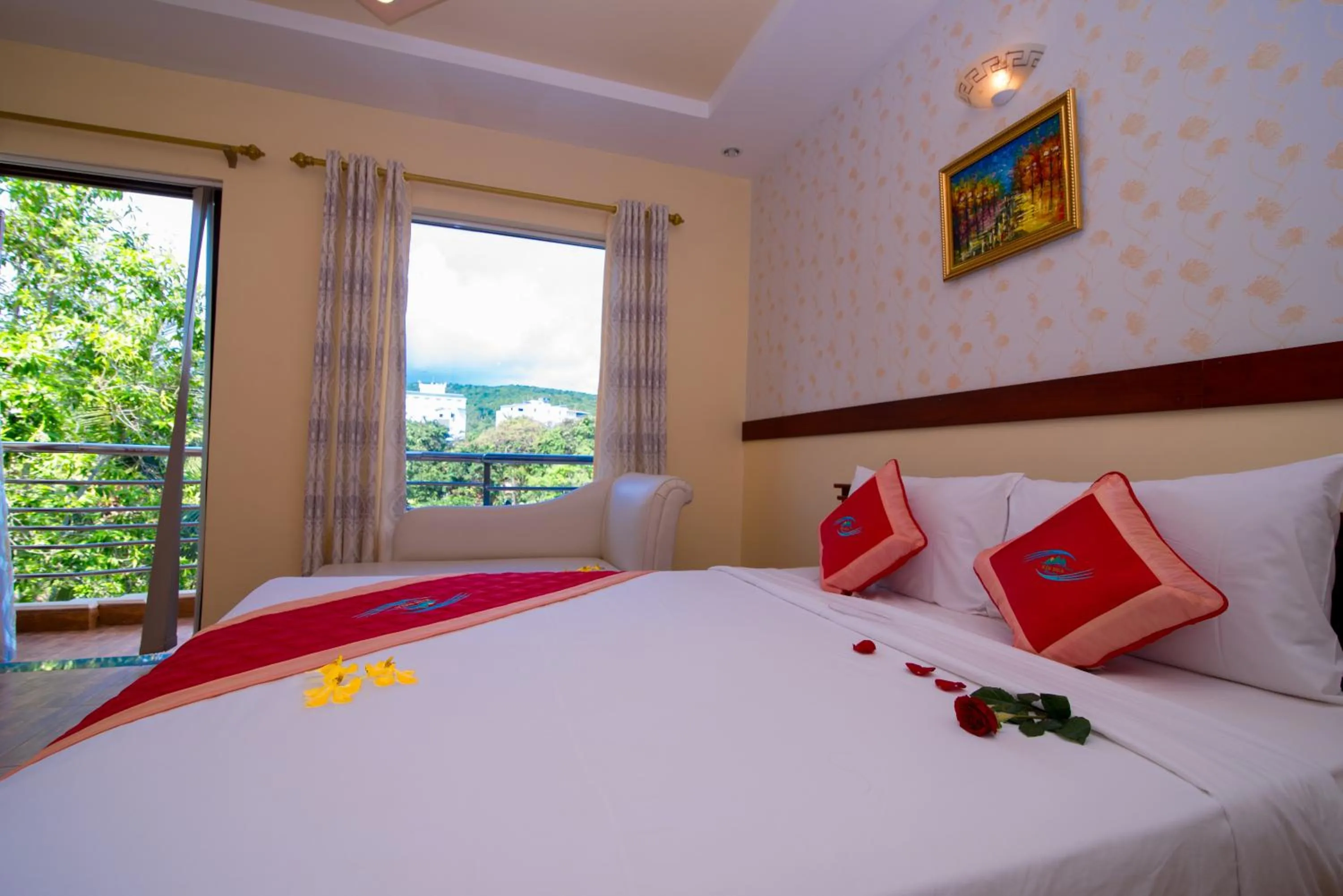 Bed in Kim Hoa Resort