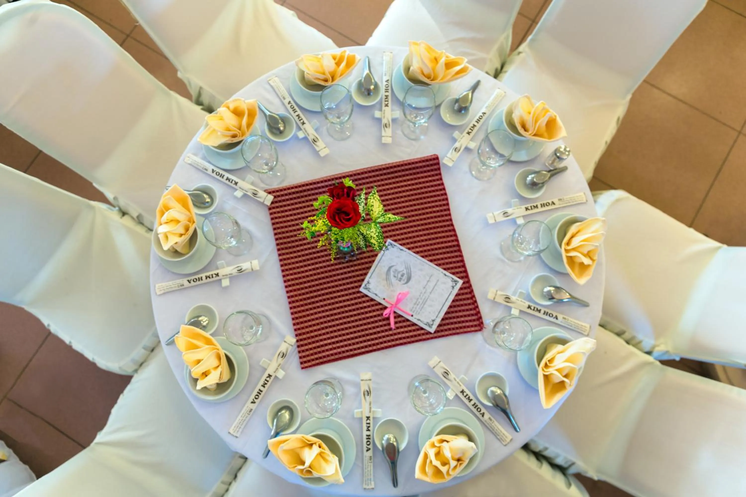 Restaurant/places to eat in Kim Hoa Resort