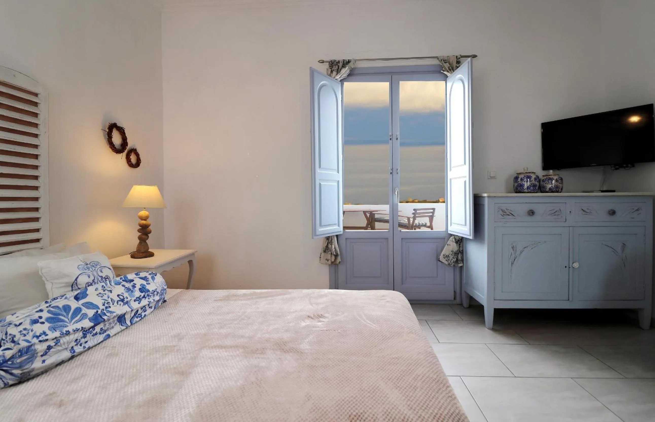 Balcony/Terrace, Bed in Elkaza Villas