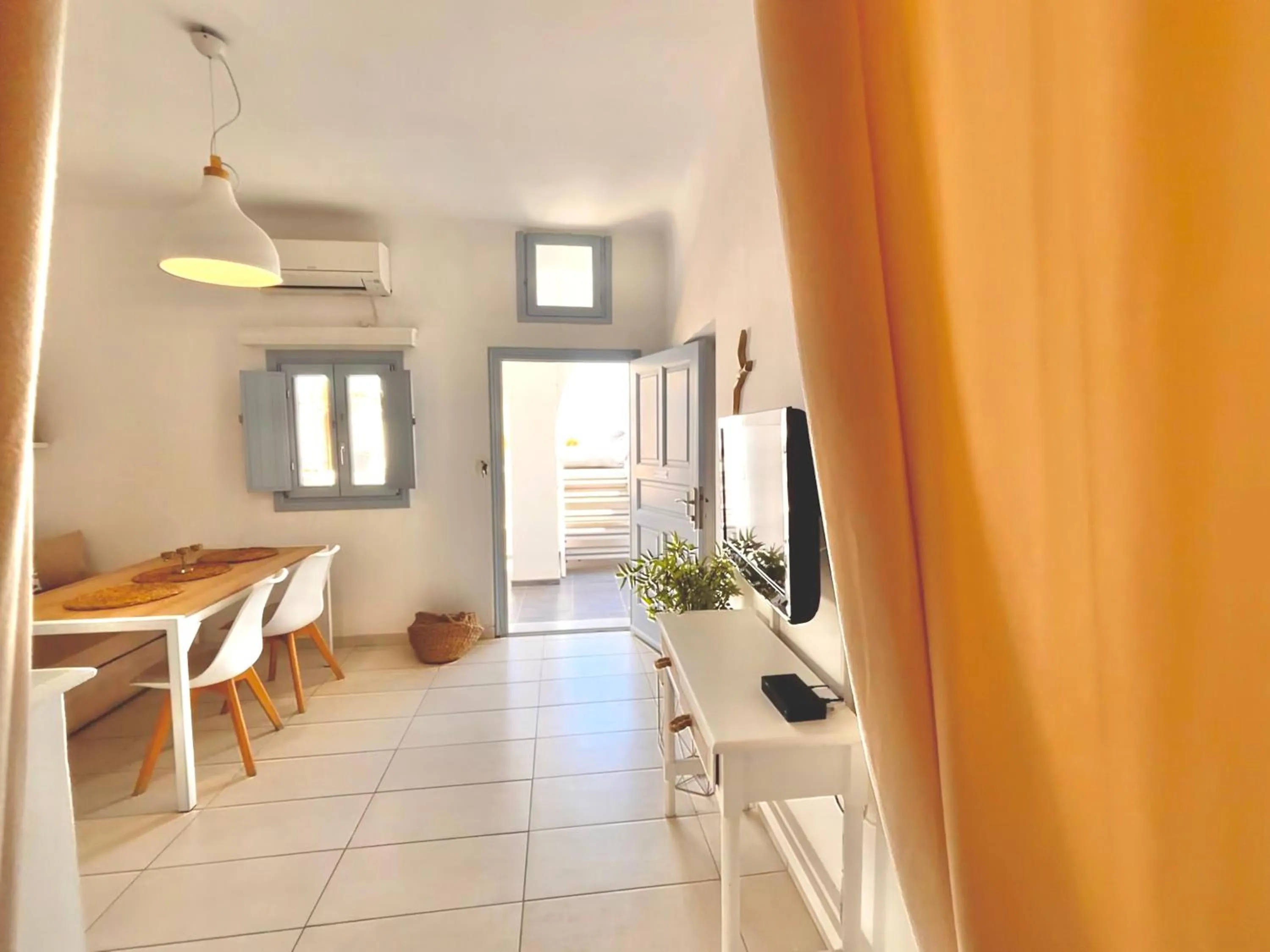 TV and multimedia in Elkaza Villas