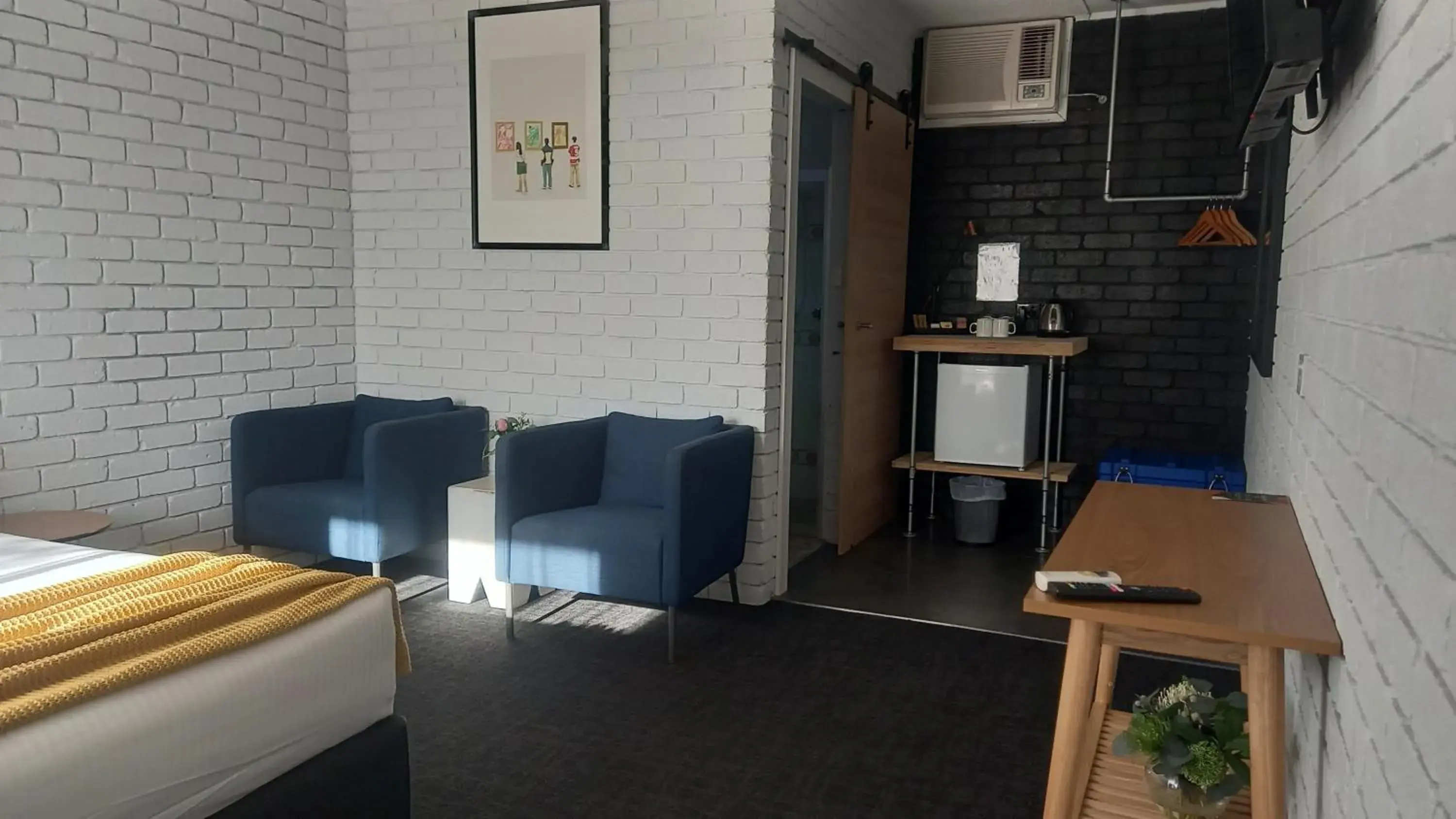 Photo of the whole room in Cessnock Vintage Motor Inn Photo of the whole room in Cessnock Vintage Motor Inn