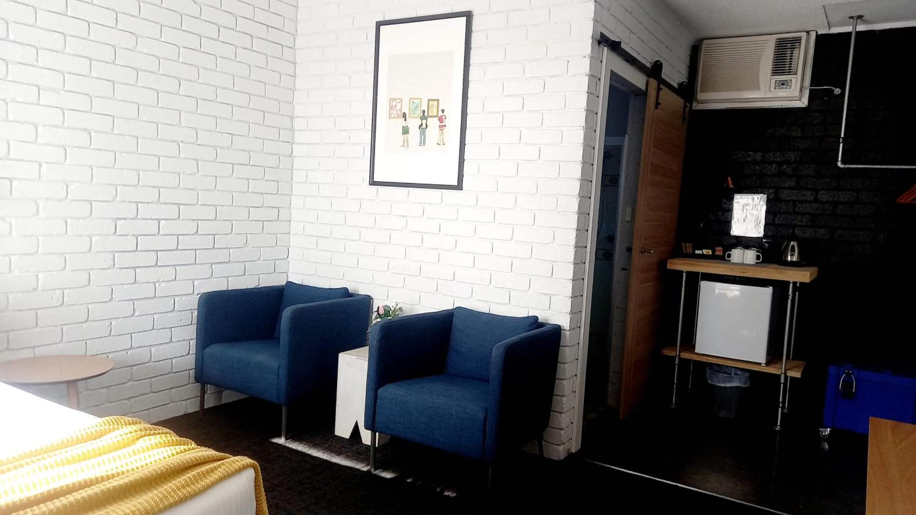 Photo of the whole room in Cessnock Vintage Motor Inn