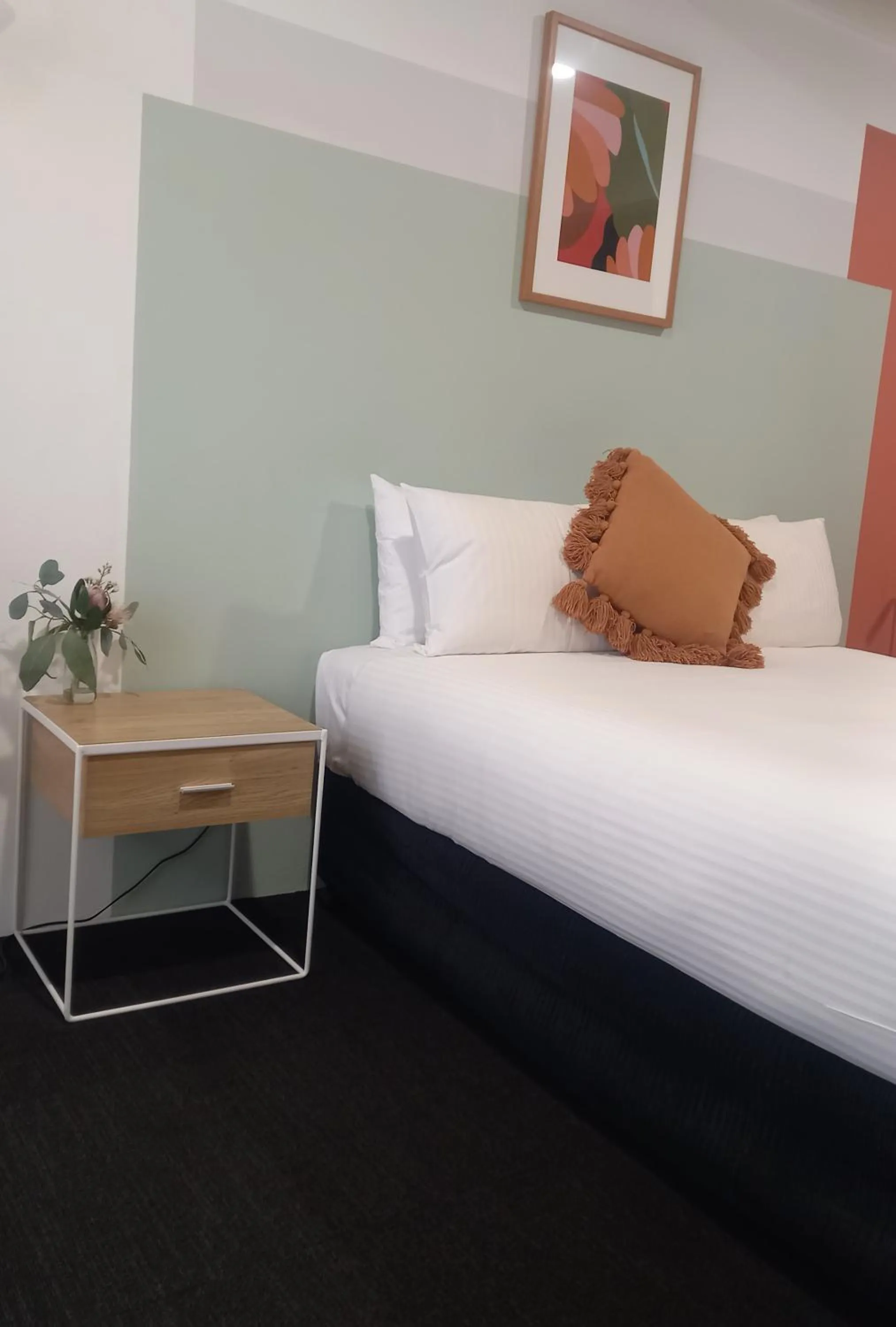 Bed in Cessnock Vintage Motor Inn