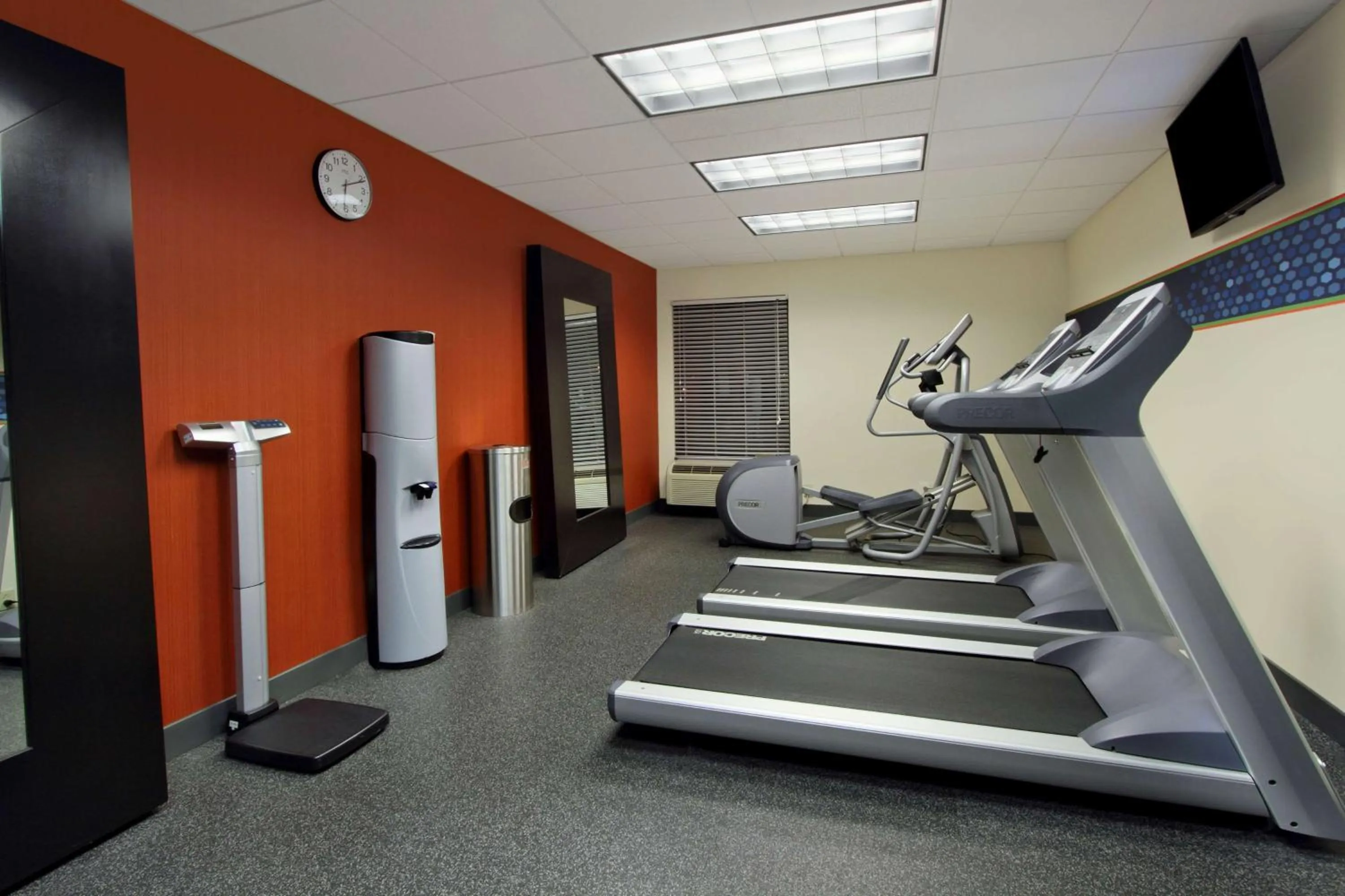 Fitness centre/facilities in Hampton Inn Columbus-International Airport