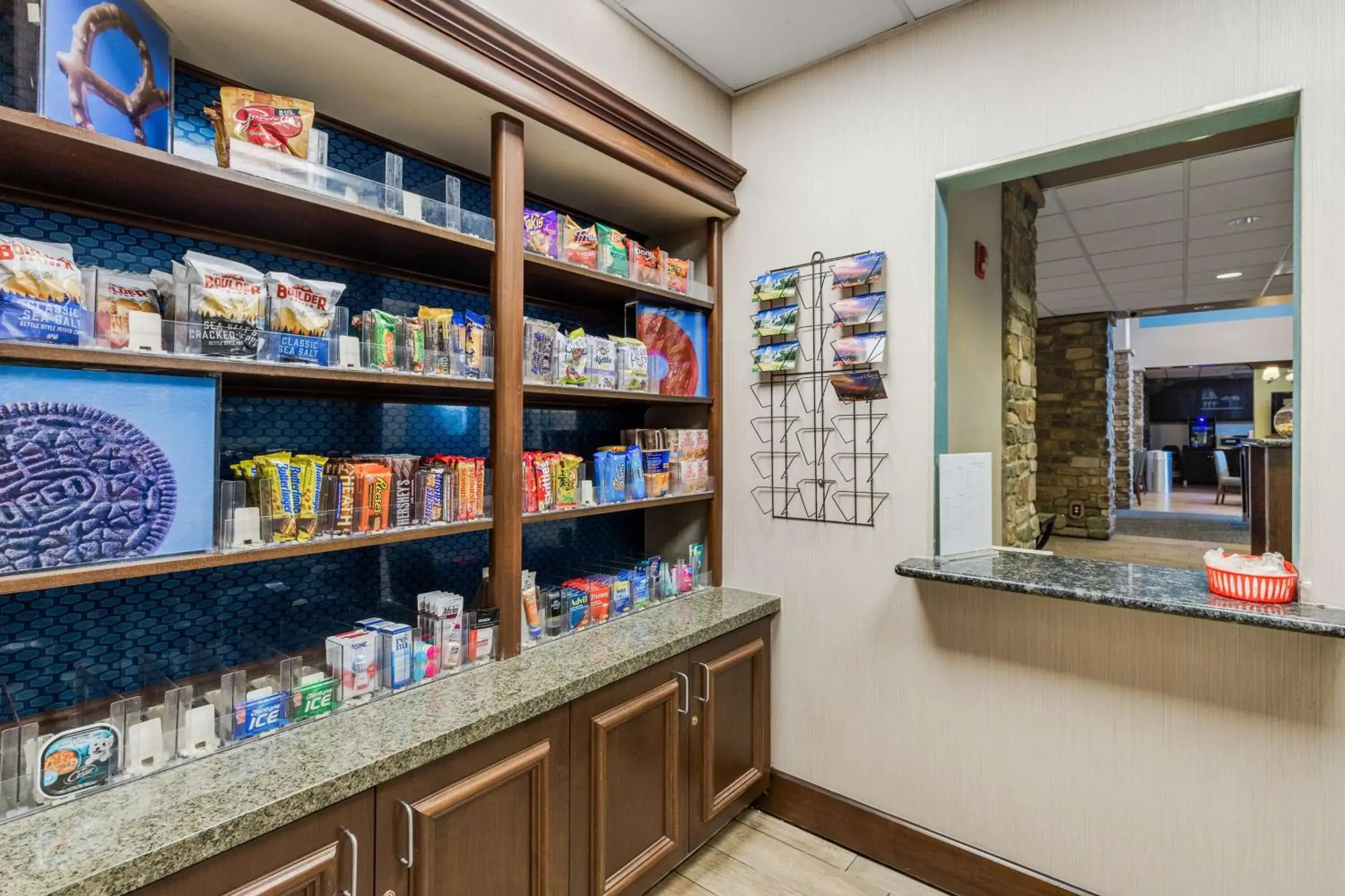 Restaurant/places to eat in Hampton Inn & Suites Colorado Springs-Air Force Academy/I-25 North Restaurant/places to eat in Hampton Inn & Suites Colorado Springs-Air Force Academy/I-25 North