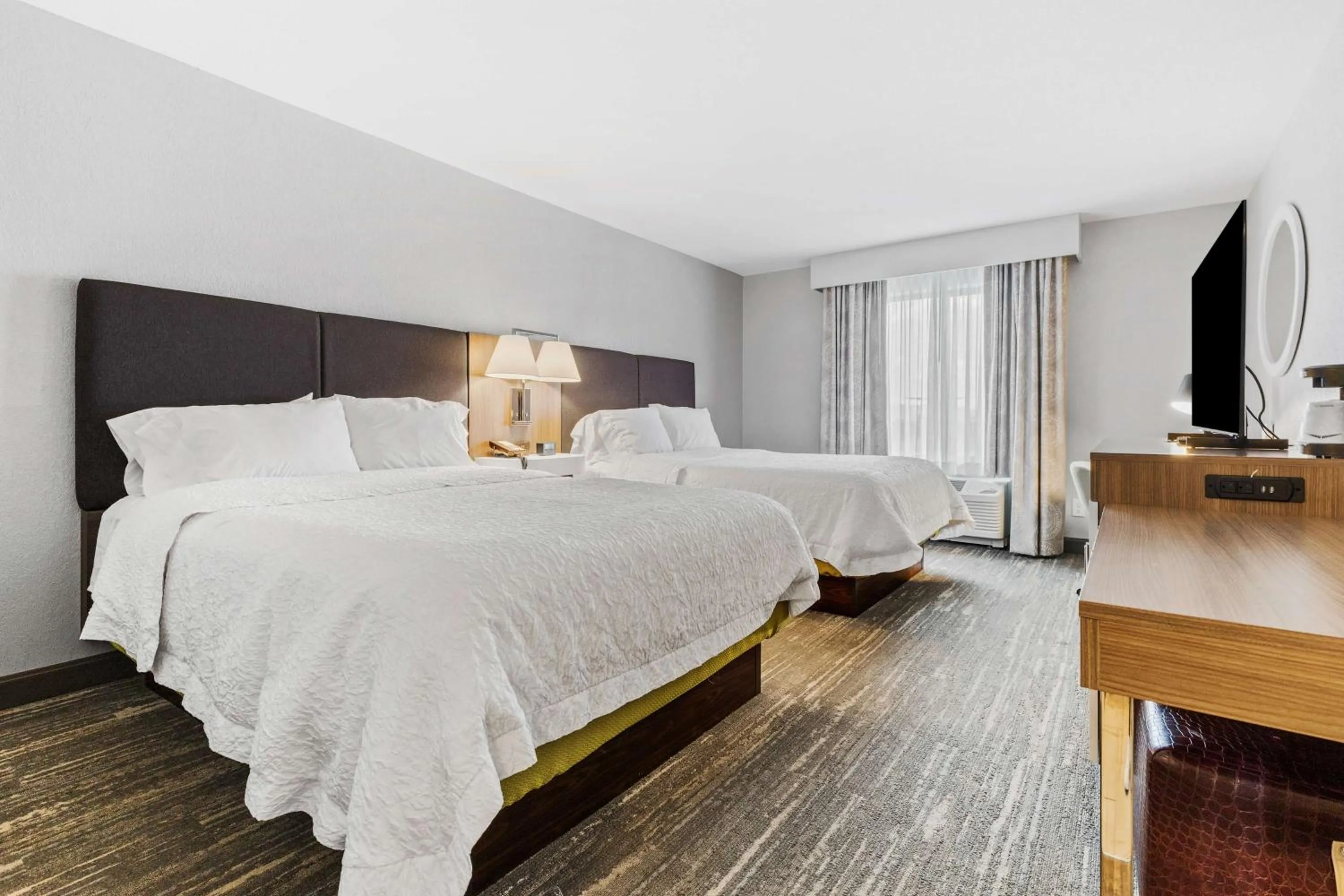 Bed in Hampton Inn & Suites Colorado Springs-Air Force Academy/I-25 North