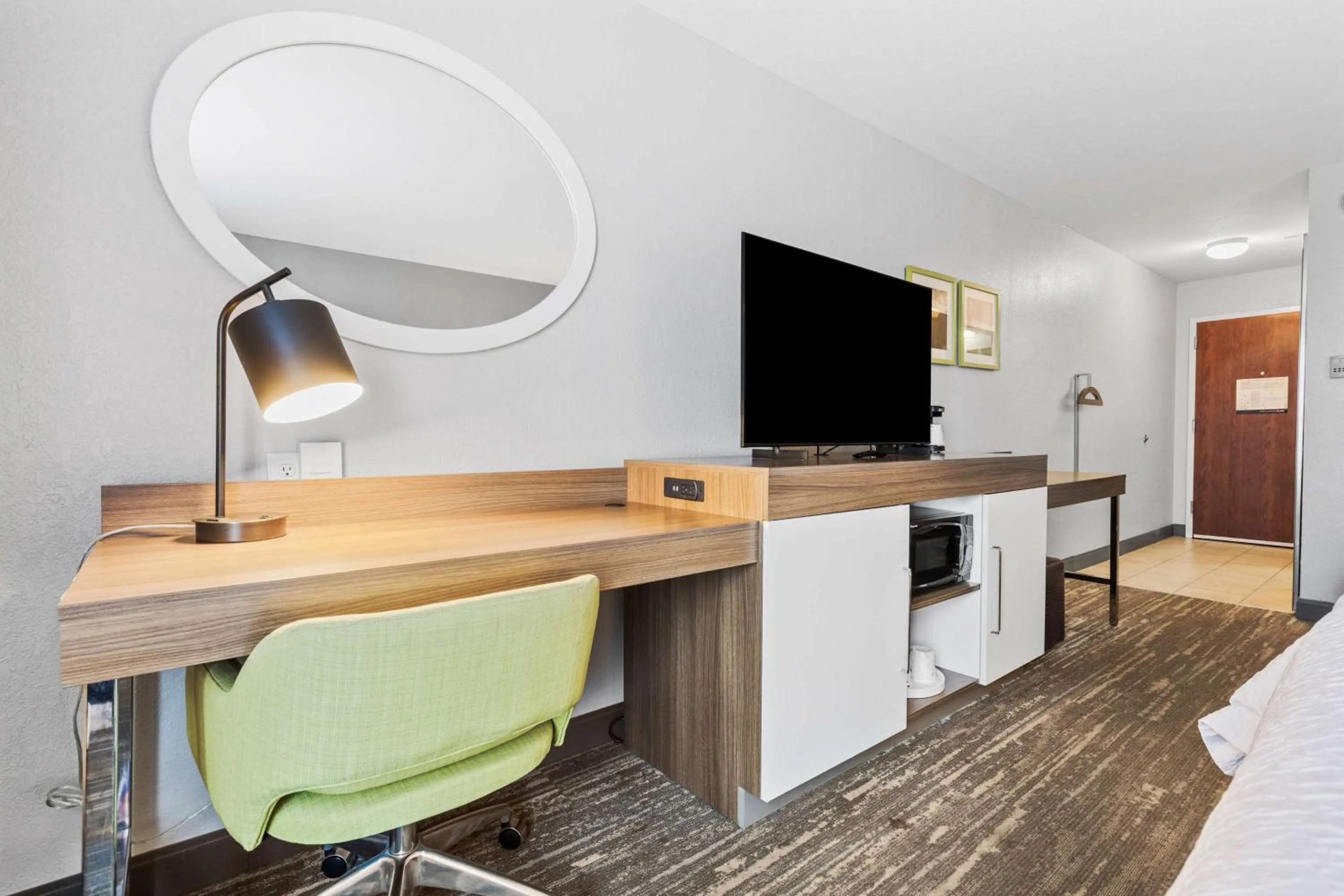 Bedroom in Hampton Inn & Suites Colorado Springs-Air Force Academy/I-25 North