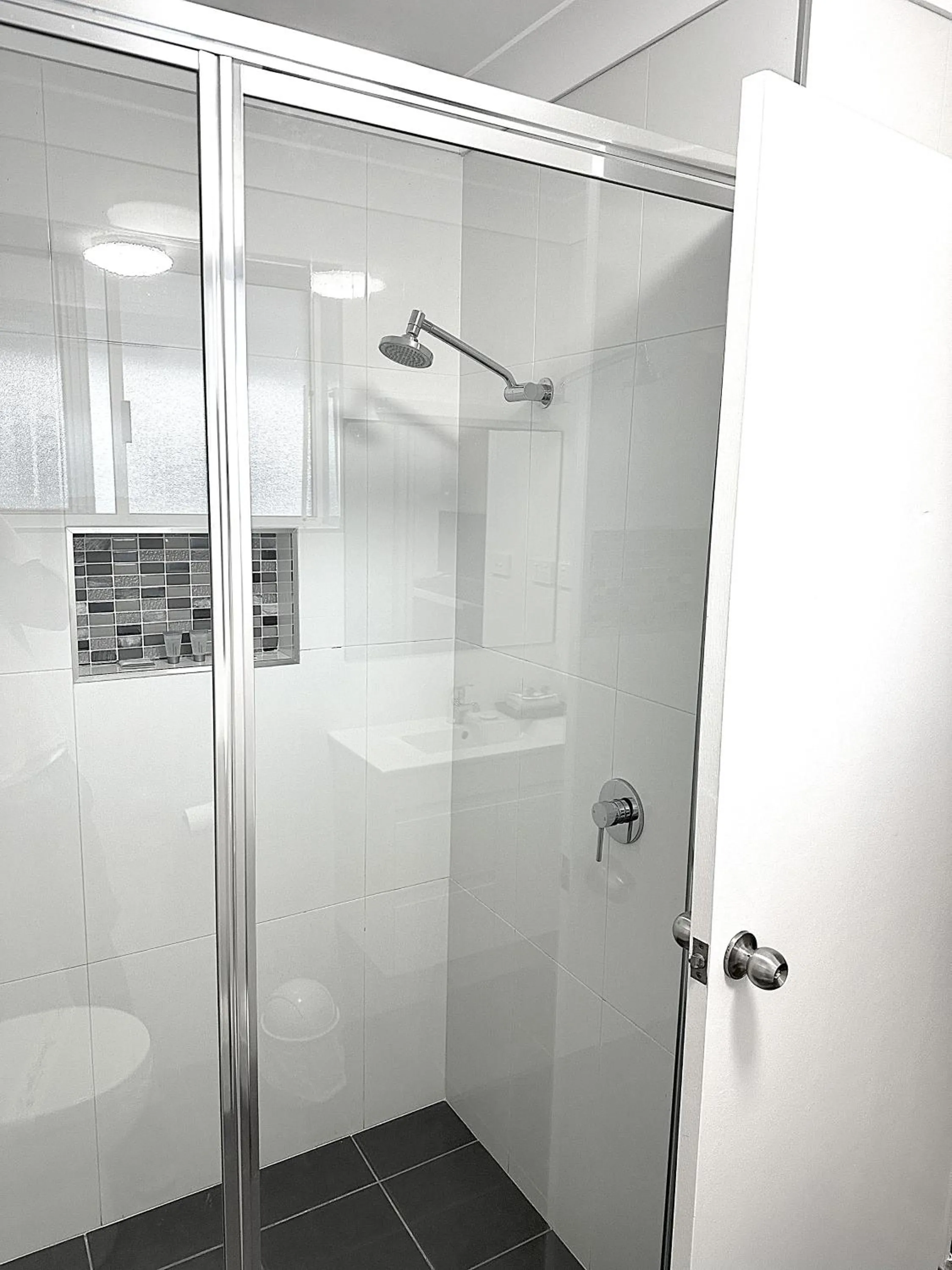 Rosebourne Gardens Motel