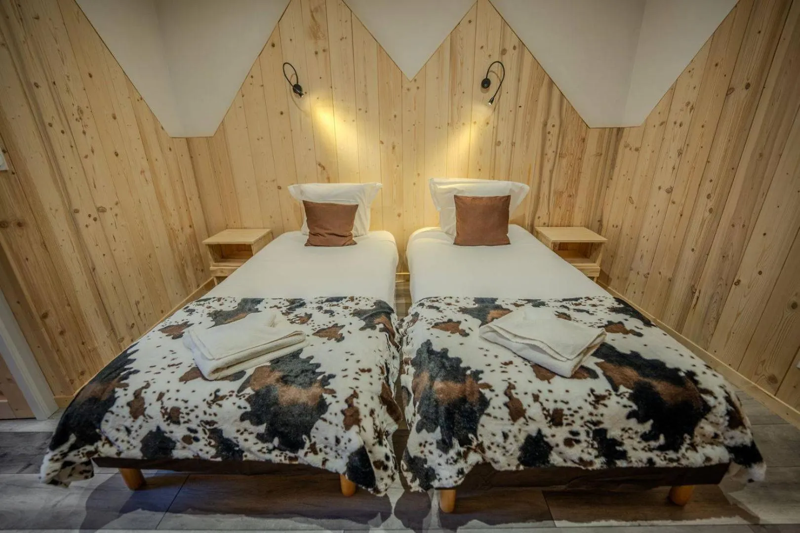 Bed in Hôtel du Centre