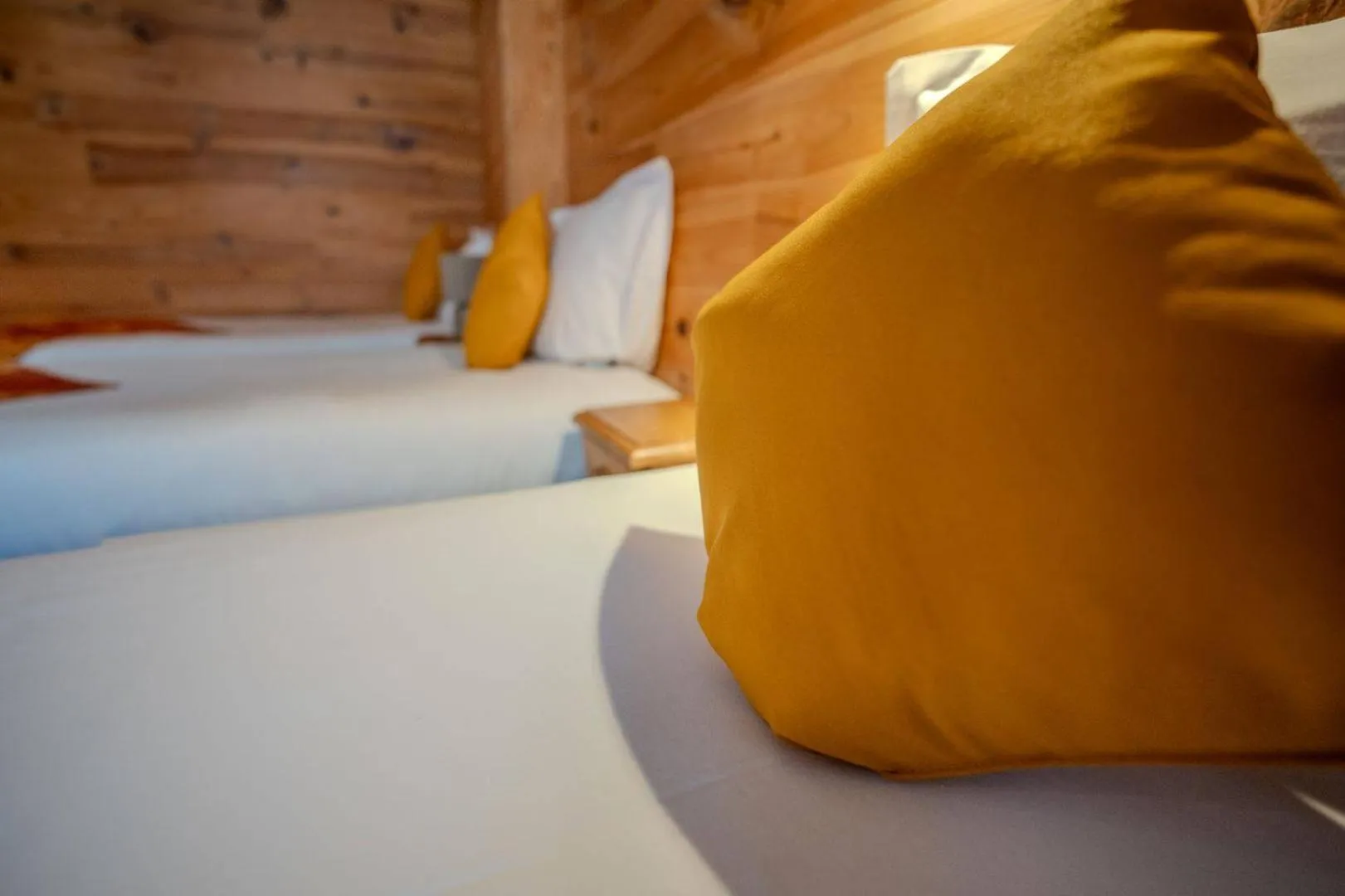 Bed in Hôtel du Centre