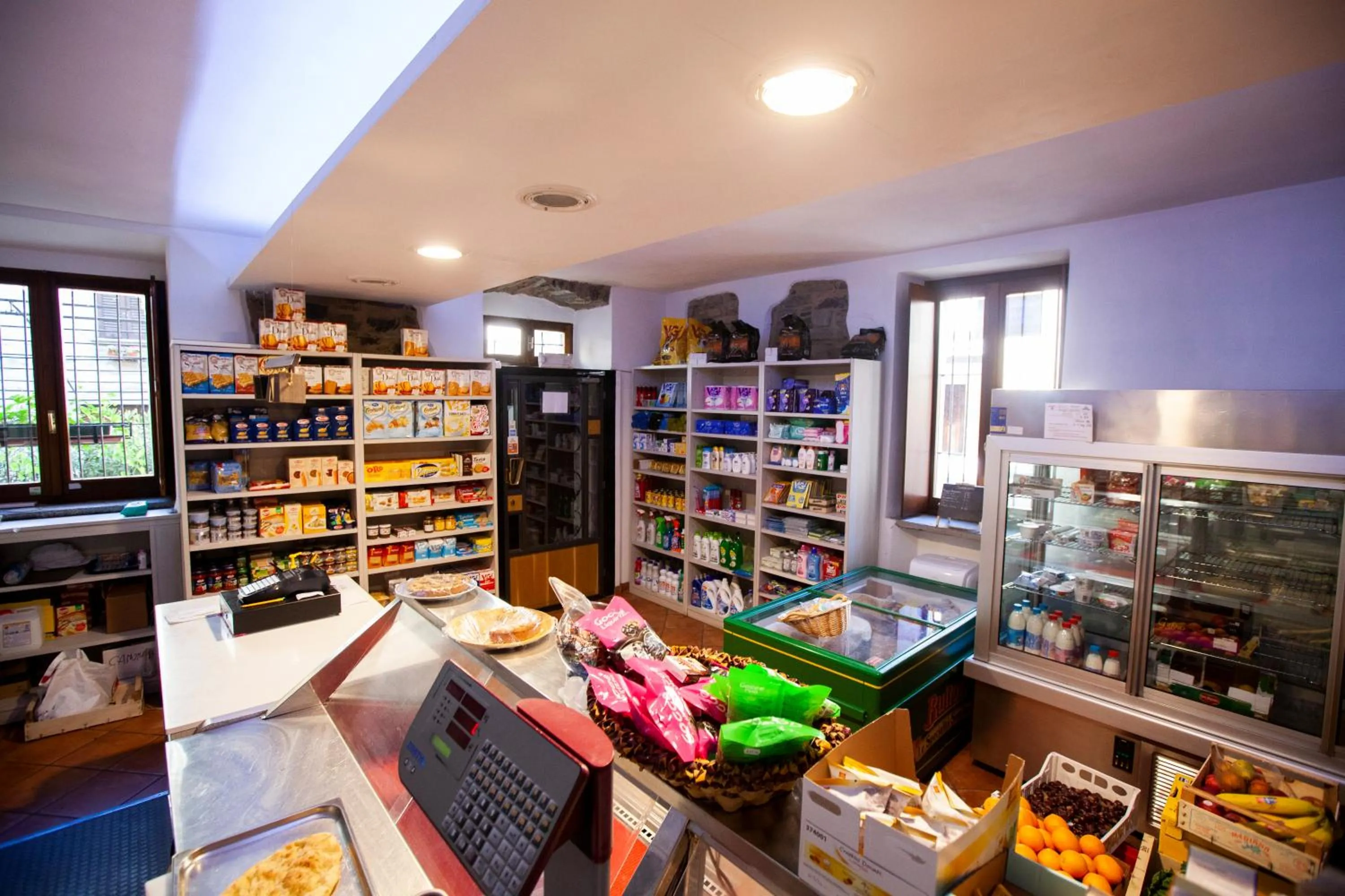 On-site shops in Antica Molina