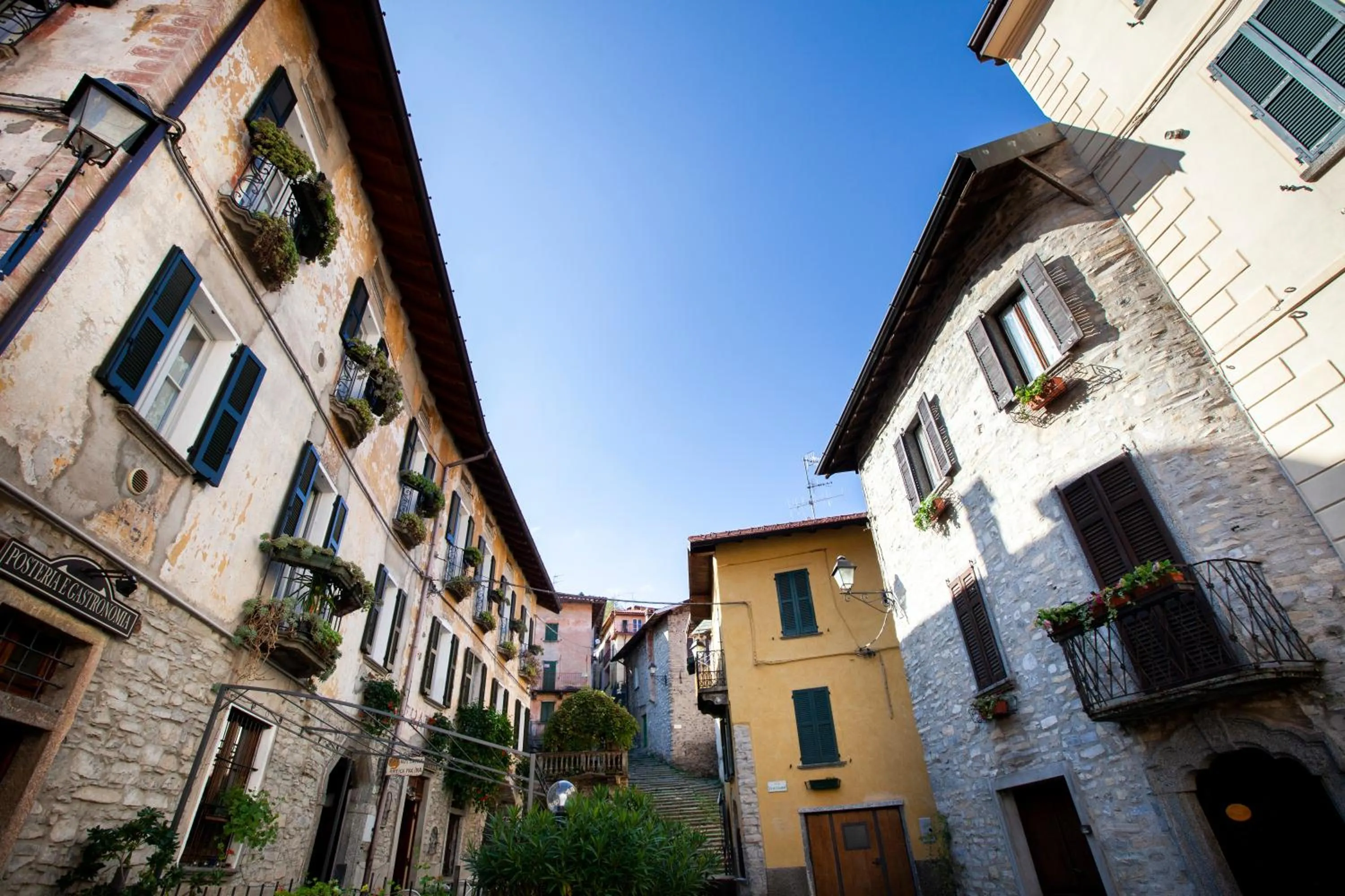 Facade/entrance in Antica Molina