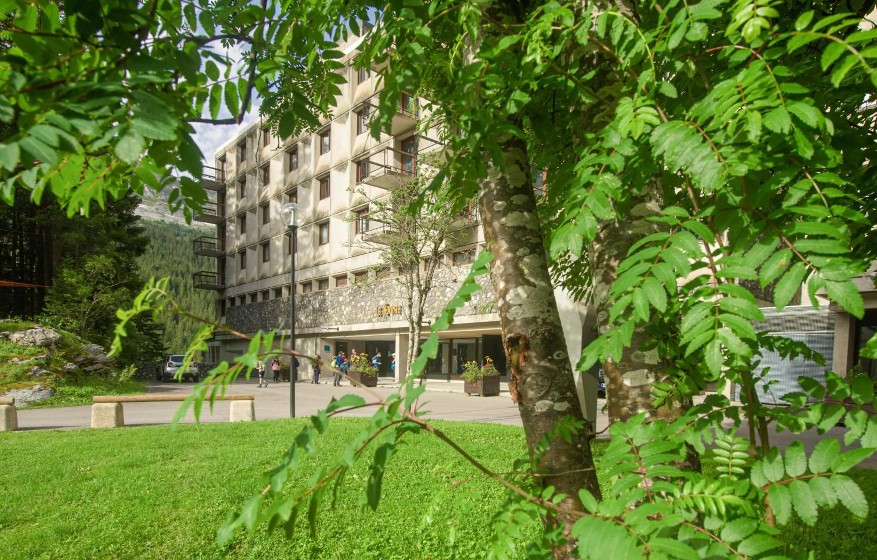 Facade/entrance in Hôtel Club MMV Le Flaine