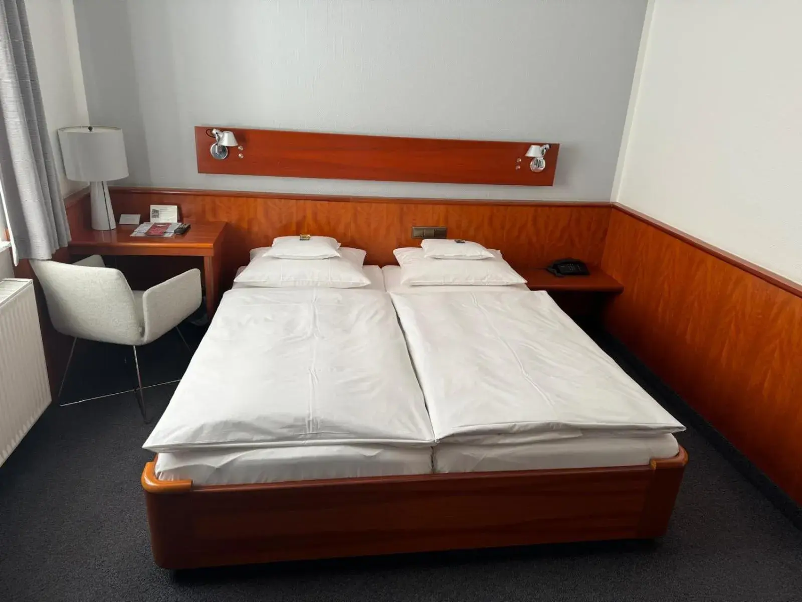 Small Double Room in Historik Hotel Garni Christinenhof Small Double Room in Historik Hotel Garni Christinenhof
