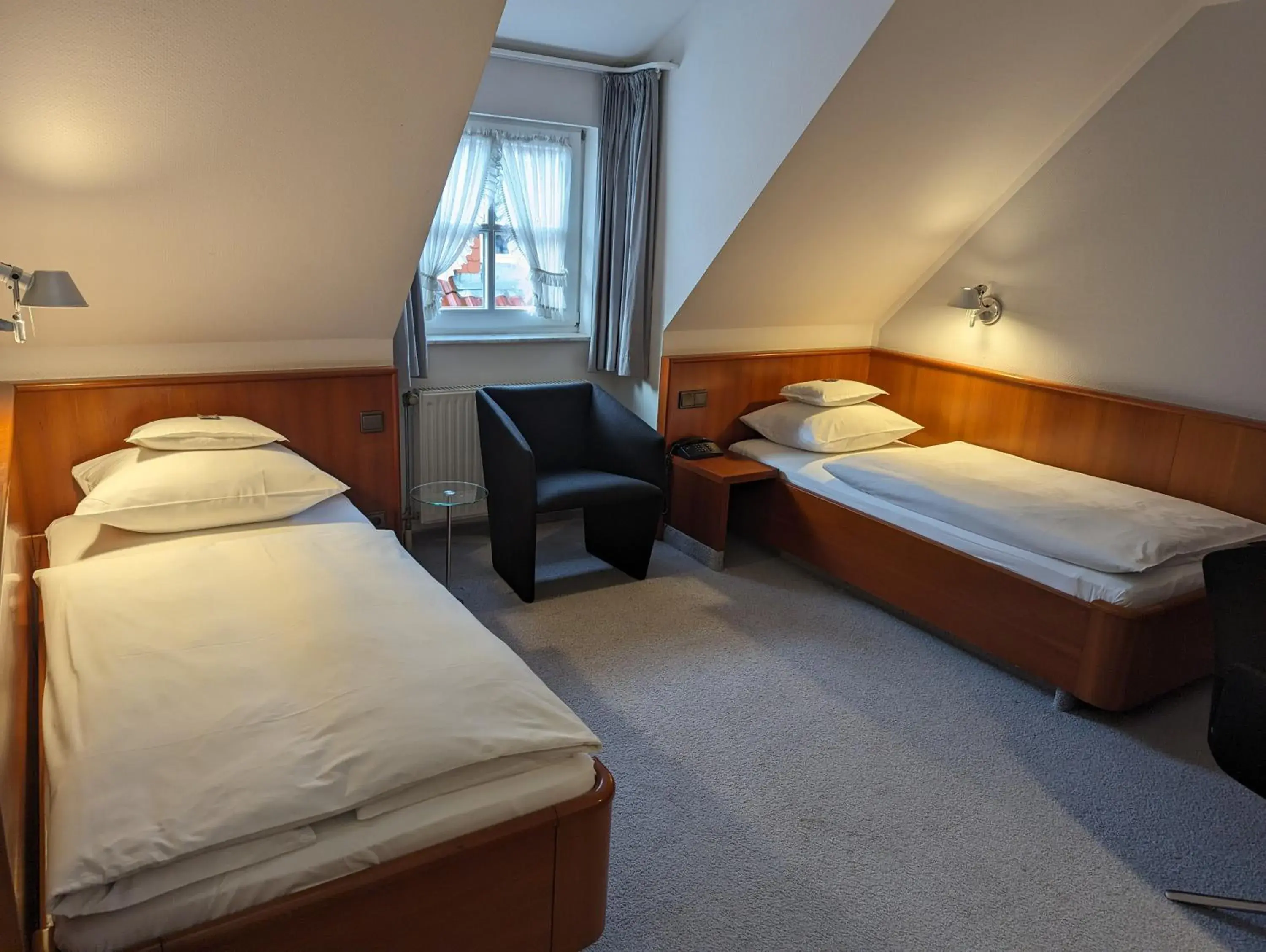 Twin Room in Historik Hotel Garni Christinenhof Twin Room in Historik Hotel Garni Christinenhof