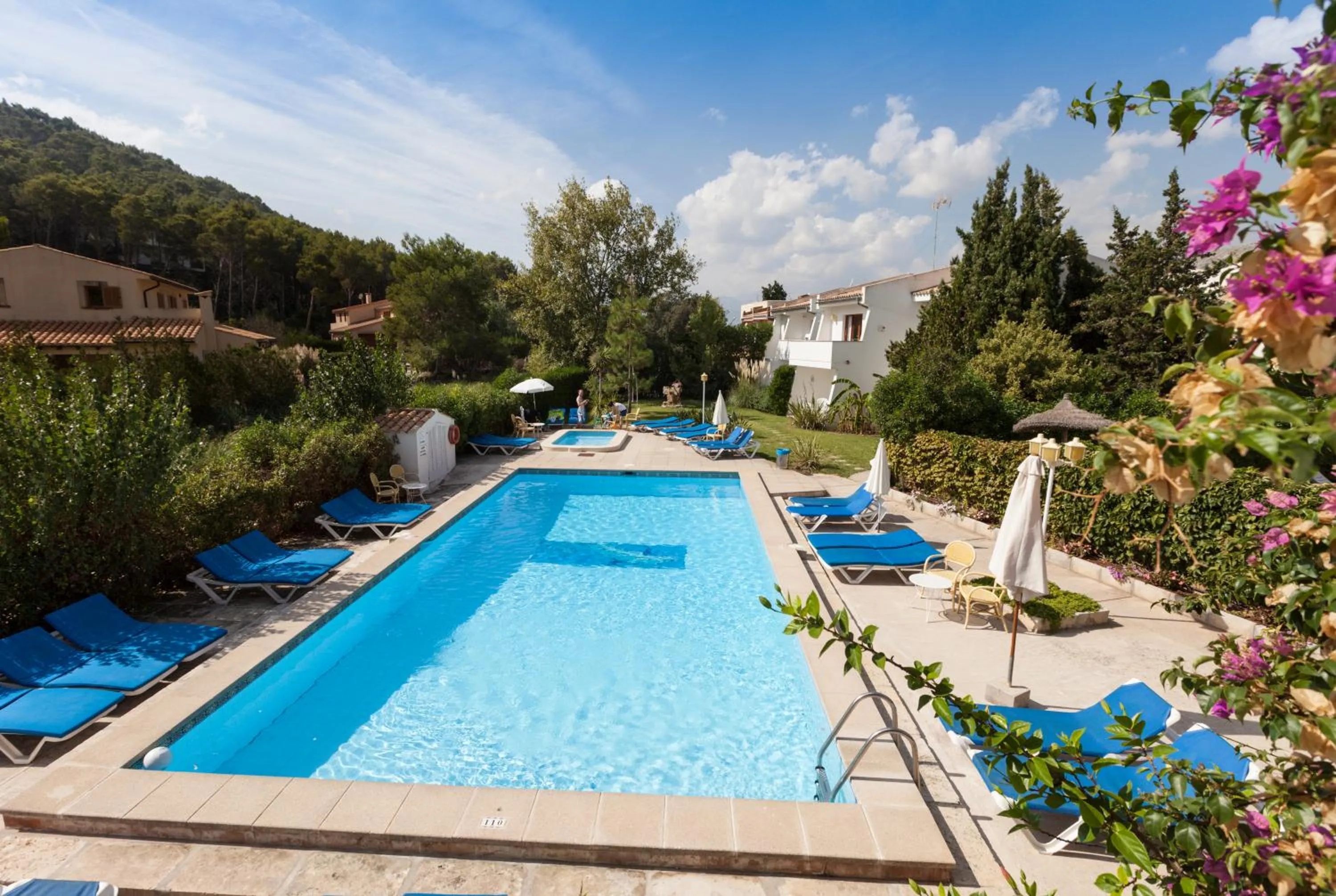 Day in Apartamentos Leo