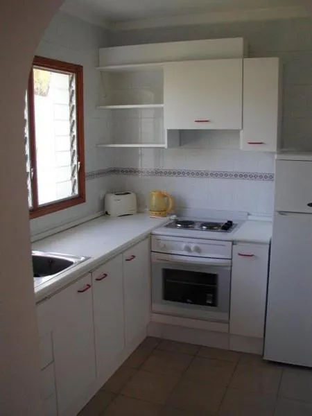 Kitchen or kitchenette in Apartamentos Leo