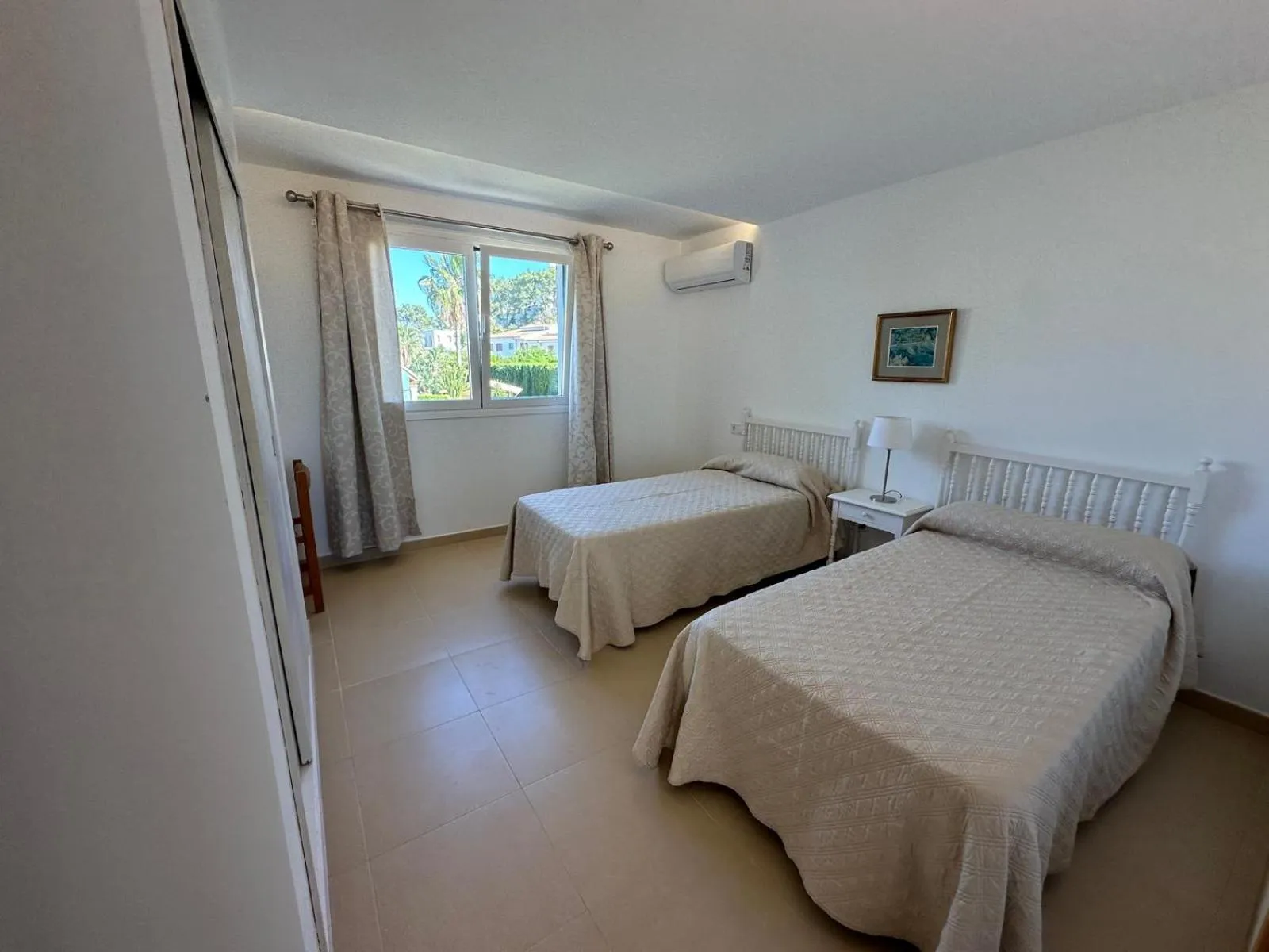 Bed in Apartamentos Leo