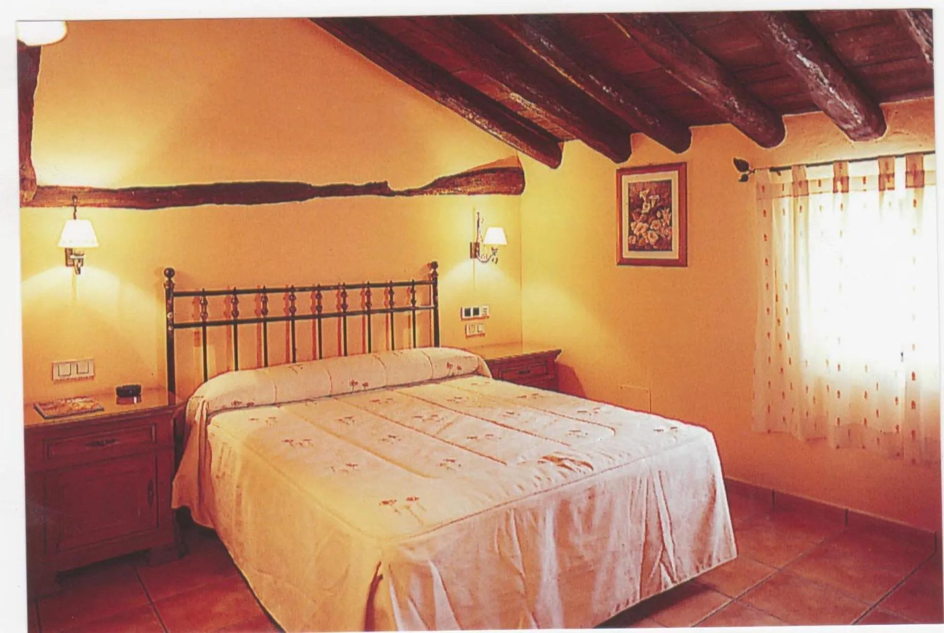Photo of the whole room, Bed in Parada del Carmen